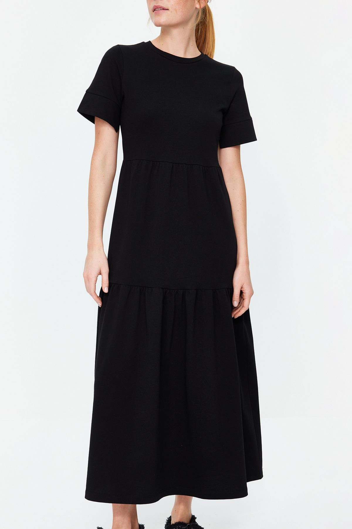 Trendyol Collection-Schwarzes gerafftes Kurzarm-Maxikleid aus Strick TWOSS24EL00132 3