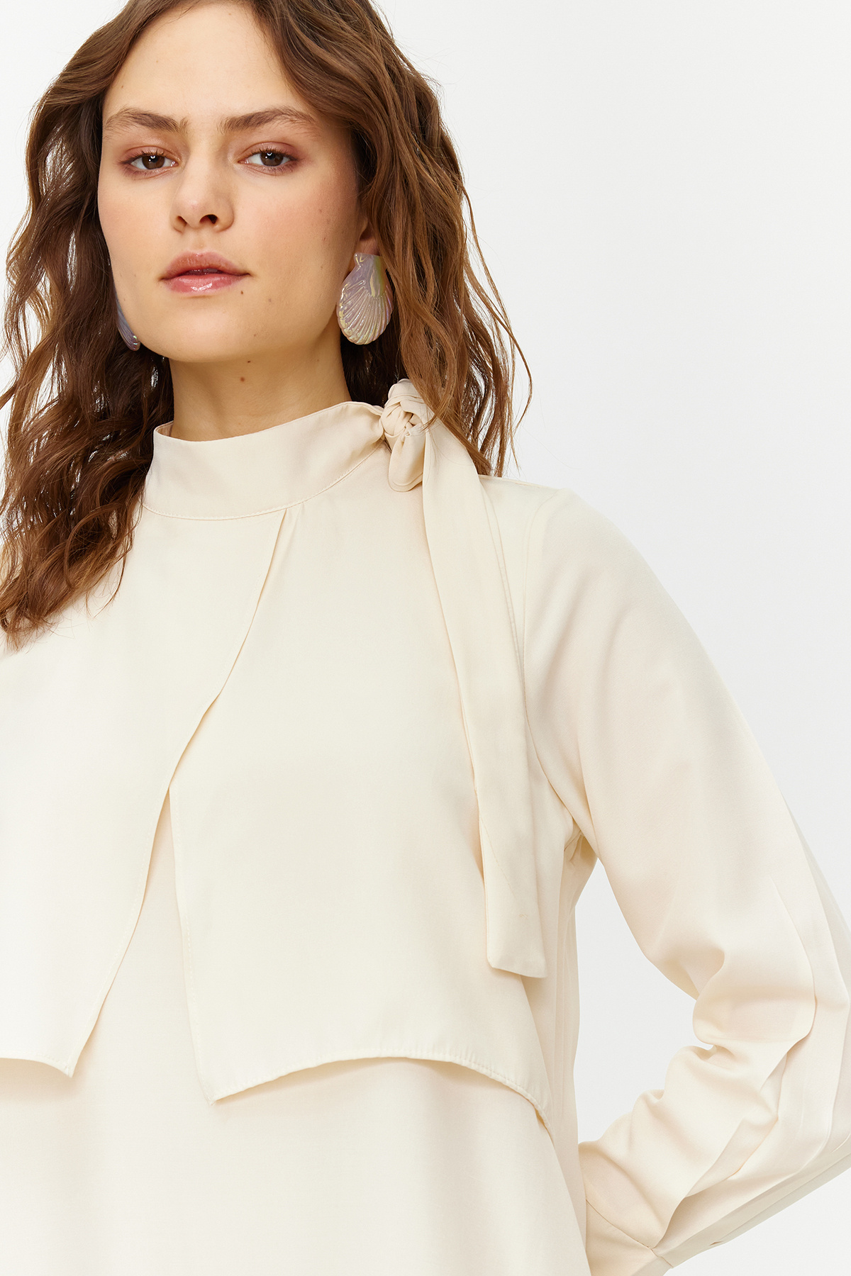 Trendyol Modest Tkana sukienka z kamiennym kołnierzem i wiązaniem TCTSS23EB00283