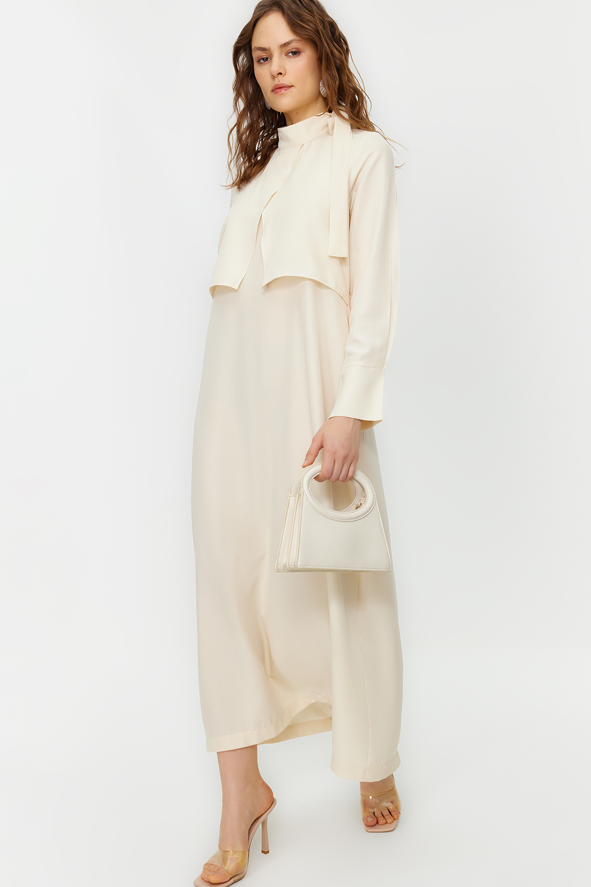 Trendyol Modest Tkana sukienka z kamiennym kołnierzem i wiązaniem TCTSS23EB00283