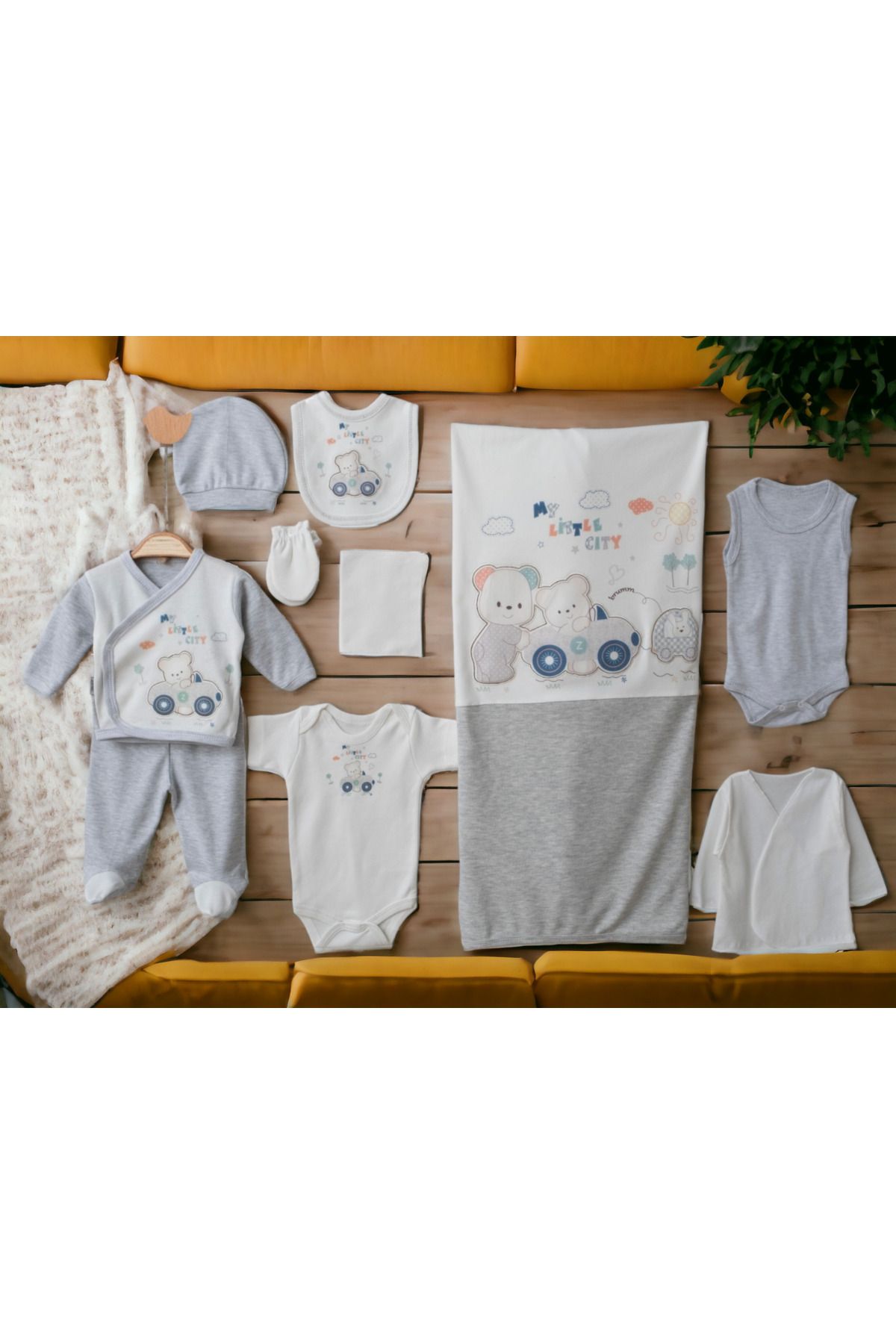 https://cdn.dsmcdn.com/ty1124/product/media/images/prod/SPM/PIM/20240107/16/a79aa696-a86e-3e20-b630-ef2559a5be70/1_org_zoom.jpg