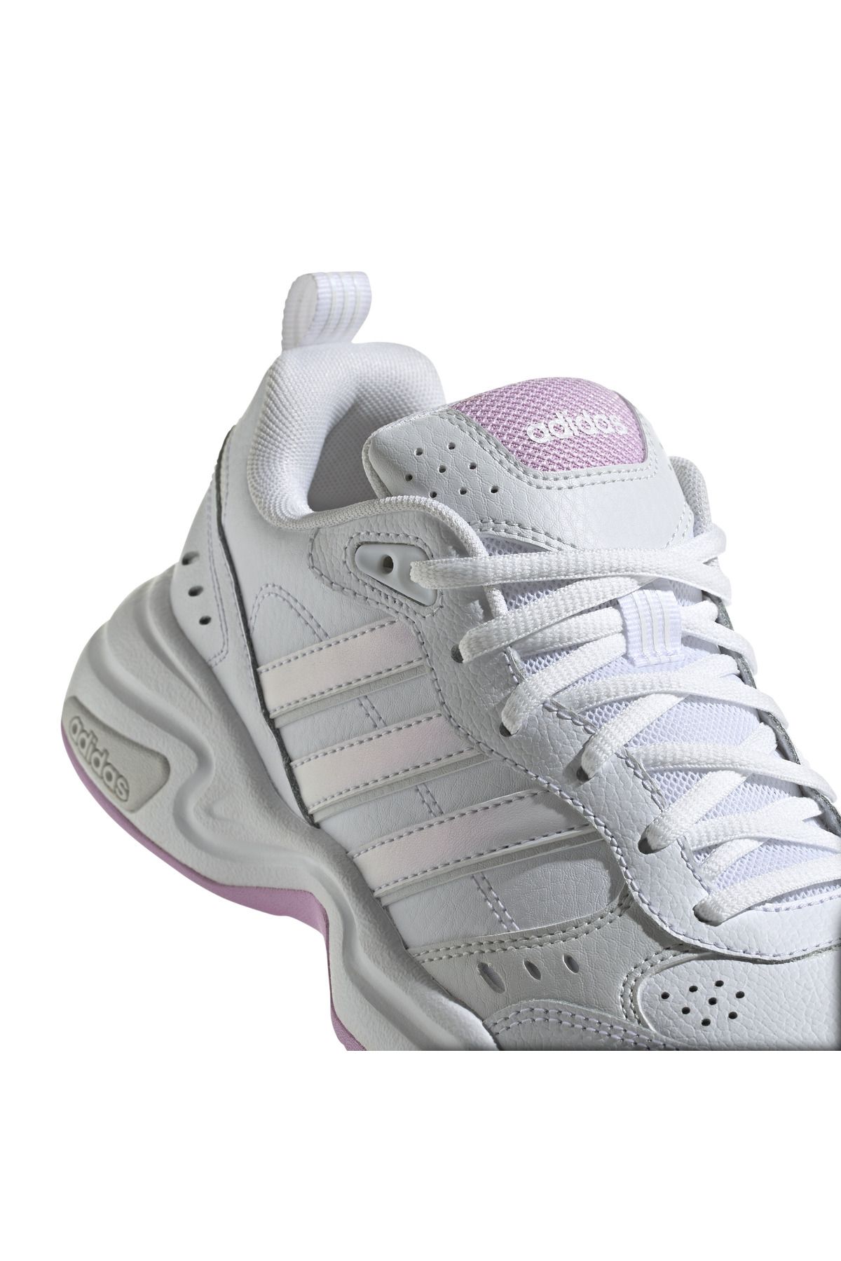 adidas تکان دهنده