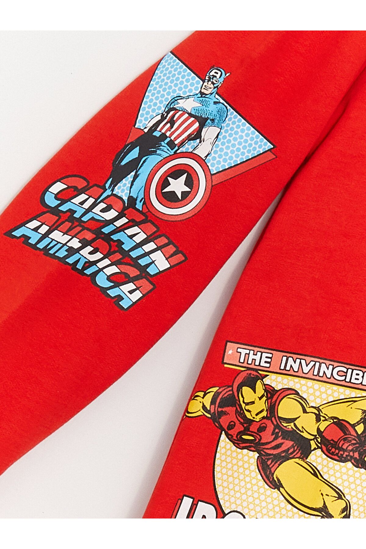 LC Waikiki-Marvel-bedrucktes, langärmliges Jungen-Sweatshirt mit Rundhalsausschnitt 4
