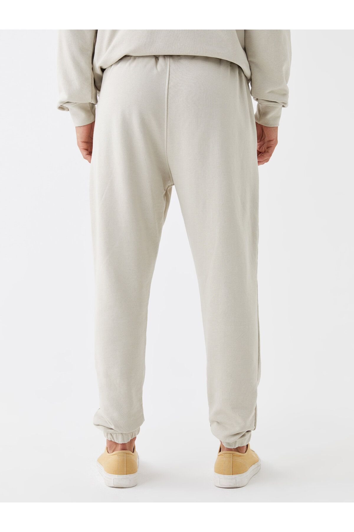 LC Waikiki-Slim Fit Rick and Morty Printed Men's Jogger Sweatpants 5