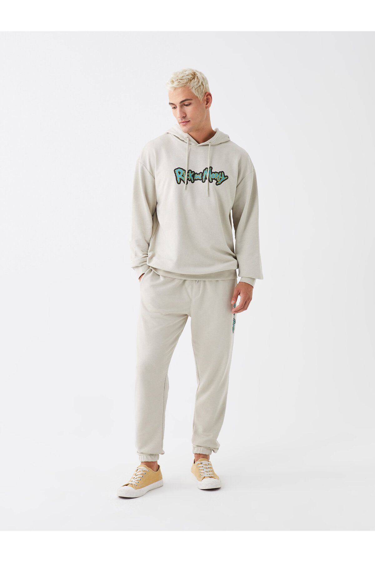 LC Waikiki-Slim Fit Rick and Morty Printed Men's Jogger Sweatpants 2
