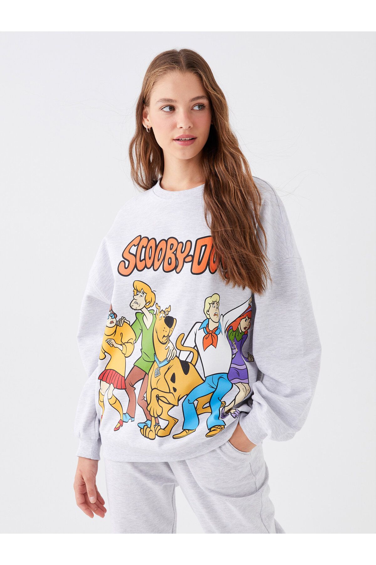 LC Waikiki Crew Neck Scooby Doo Printed Long Sleeve Oversize Women s Sweatshirt Trendyol