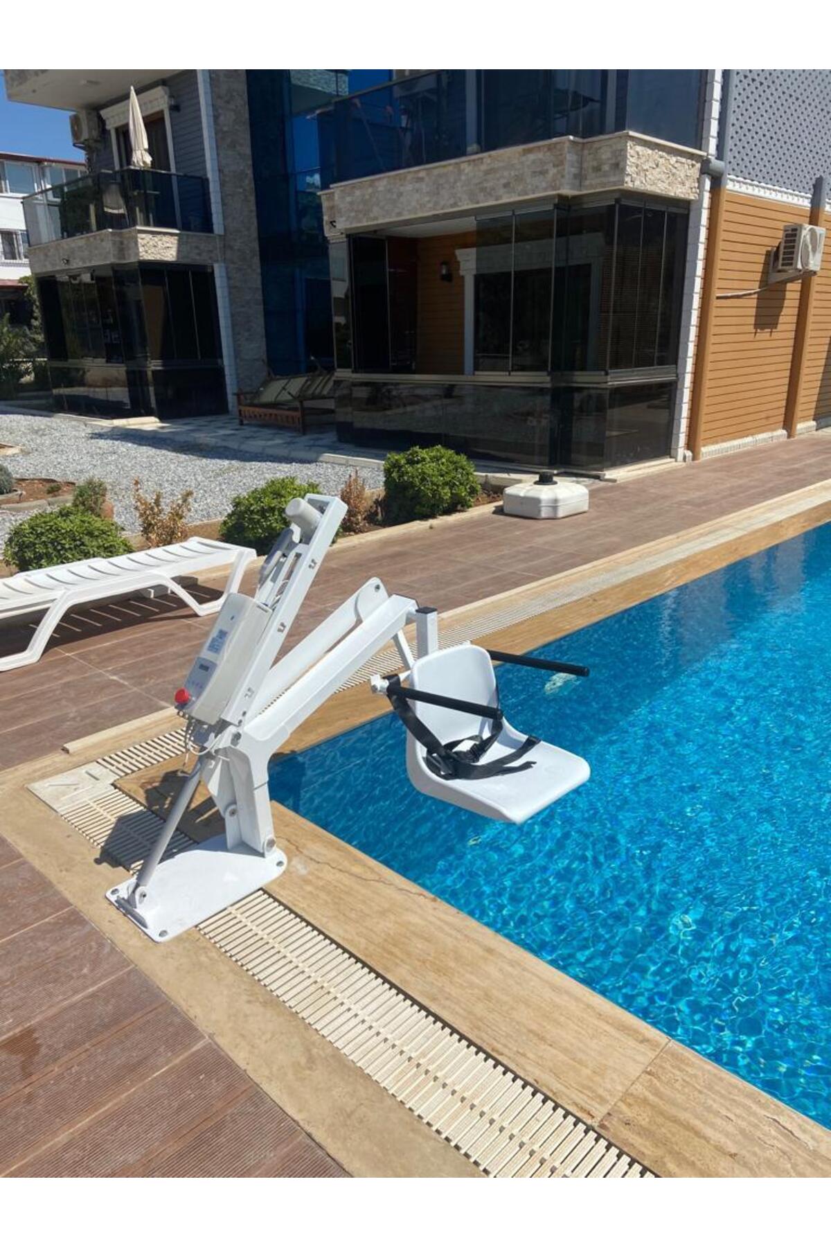Nart Pool Lift Engelli Havuz Asansörü 8