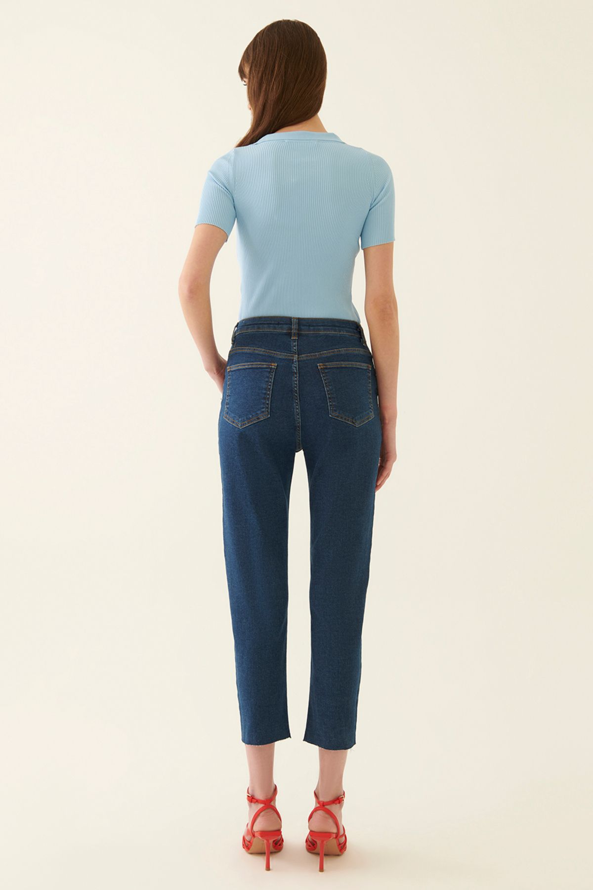 Perspective-Romets Jeanshose für Damen in normaler Passform, knöchellang, mittlere Taille, marineblau 6