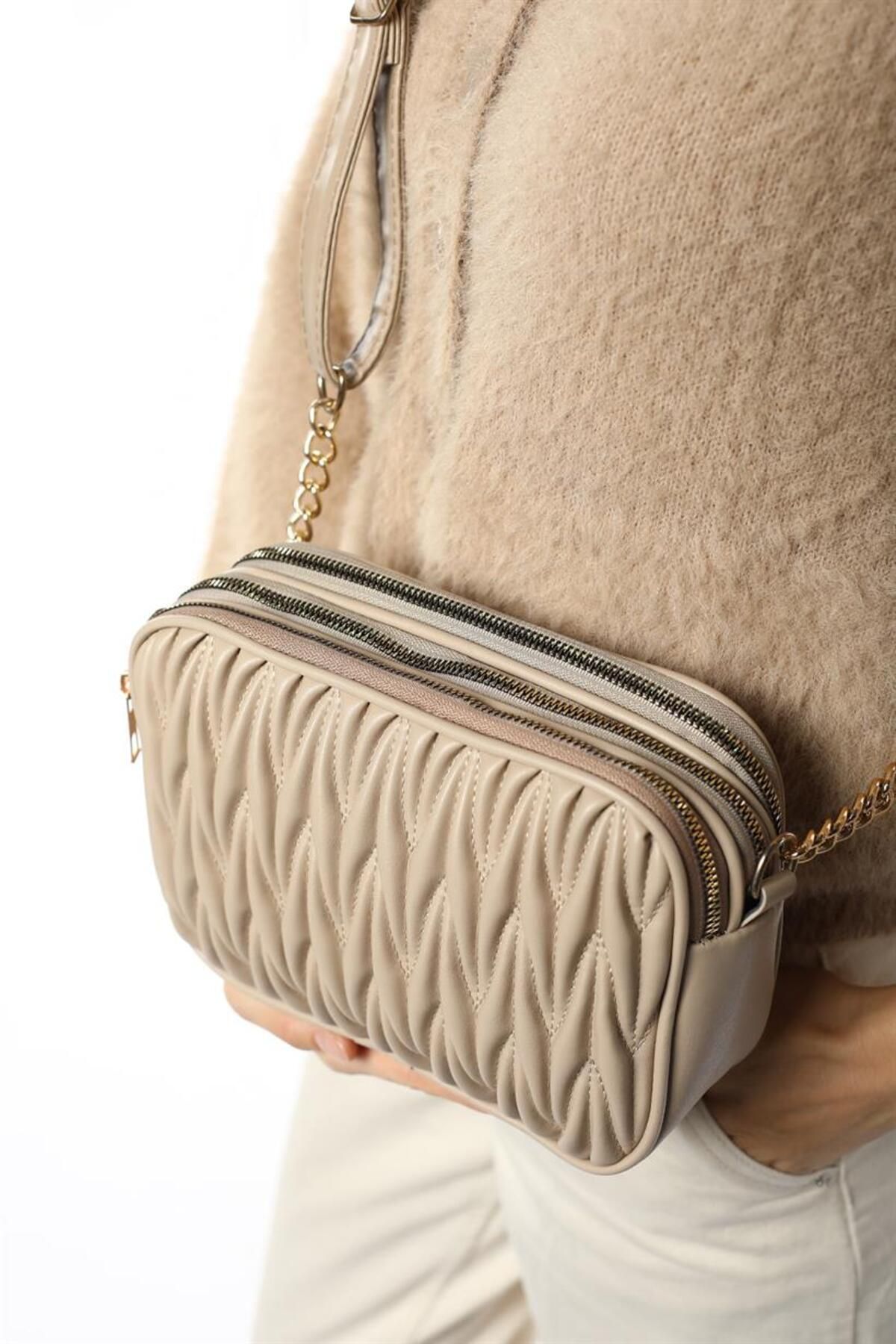 Cream quilted crossbody bag 2025