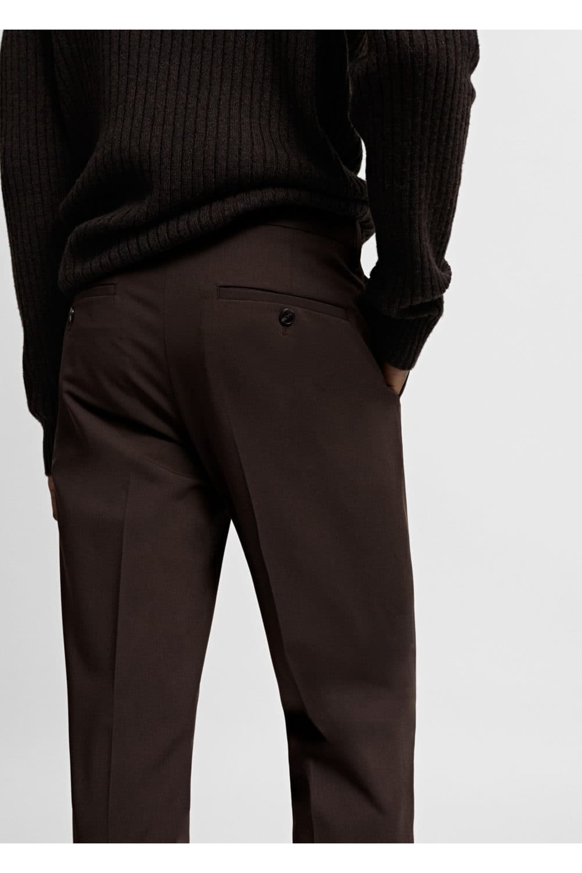 شلوار مردانه قهوه ای منگوMANGO Man | 67000652 اورجینال - تصویر 6