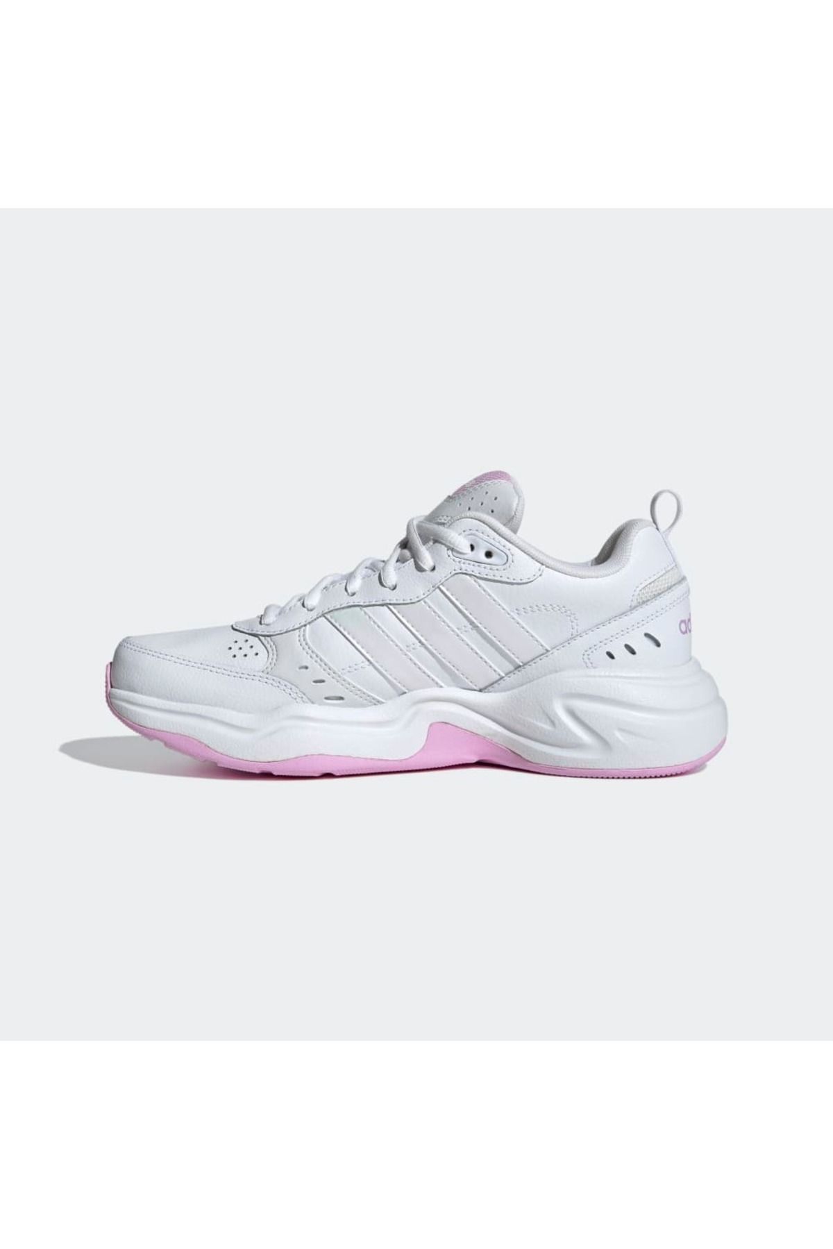 adidas تکان دهنده