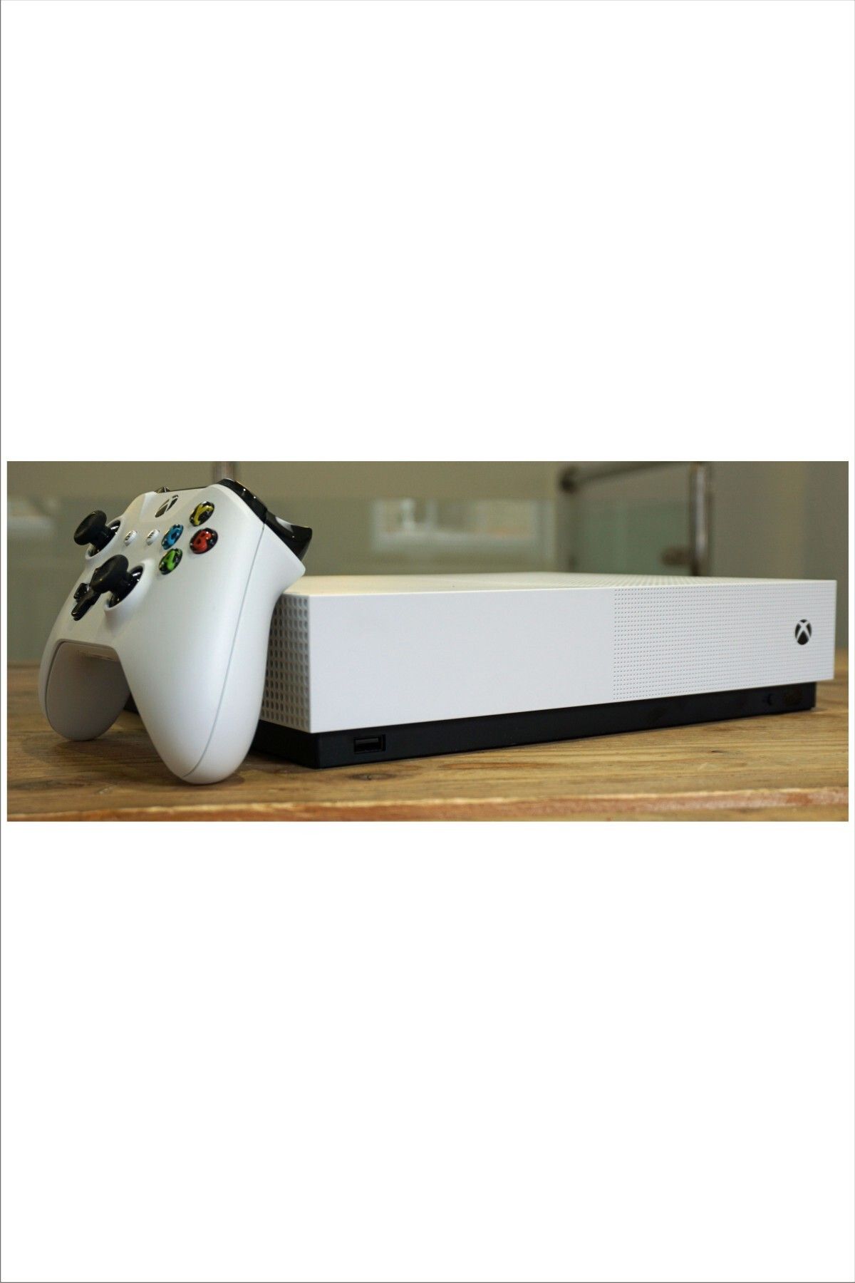 Microsoft XBOX One S All Digital 1 TB Te hir Cihaz 6 Ay