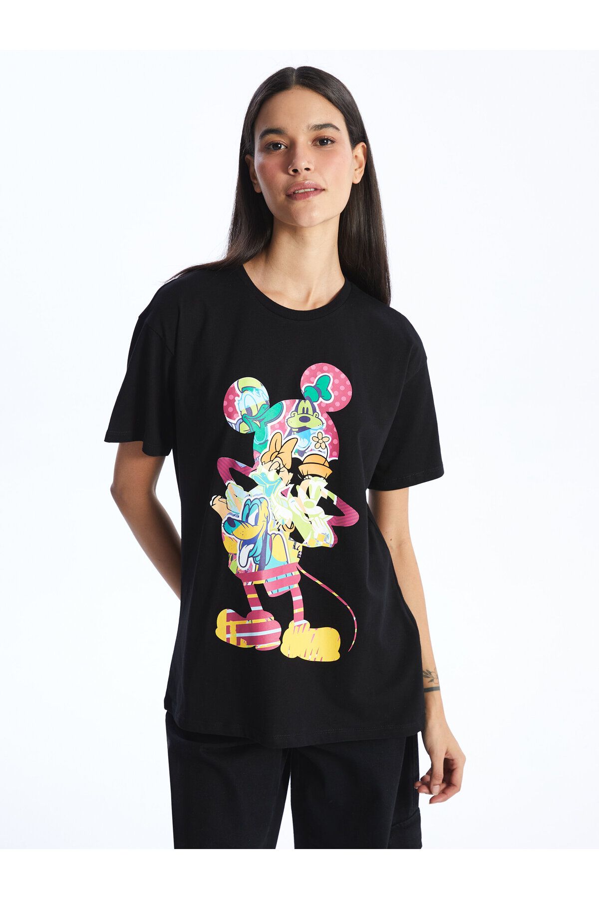LC Waikiki-Dámske tričko s krátkym rukávom Mickey and Friends s potlačou Crew Neck 2