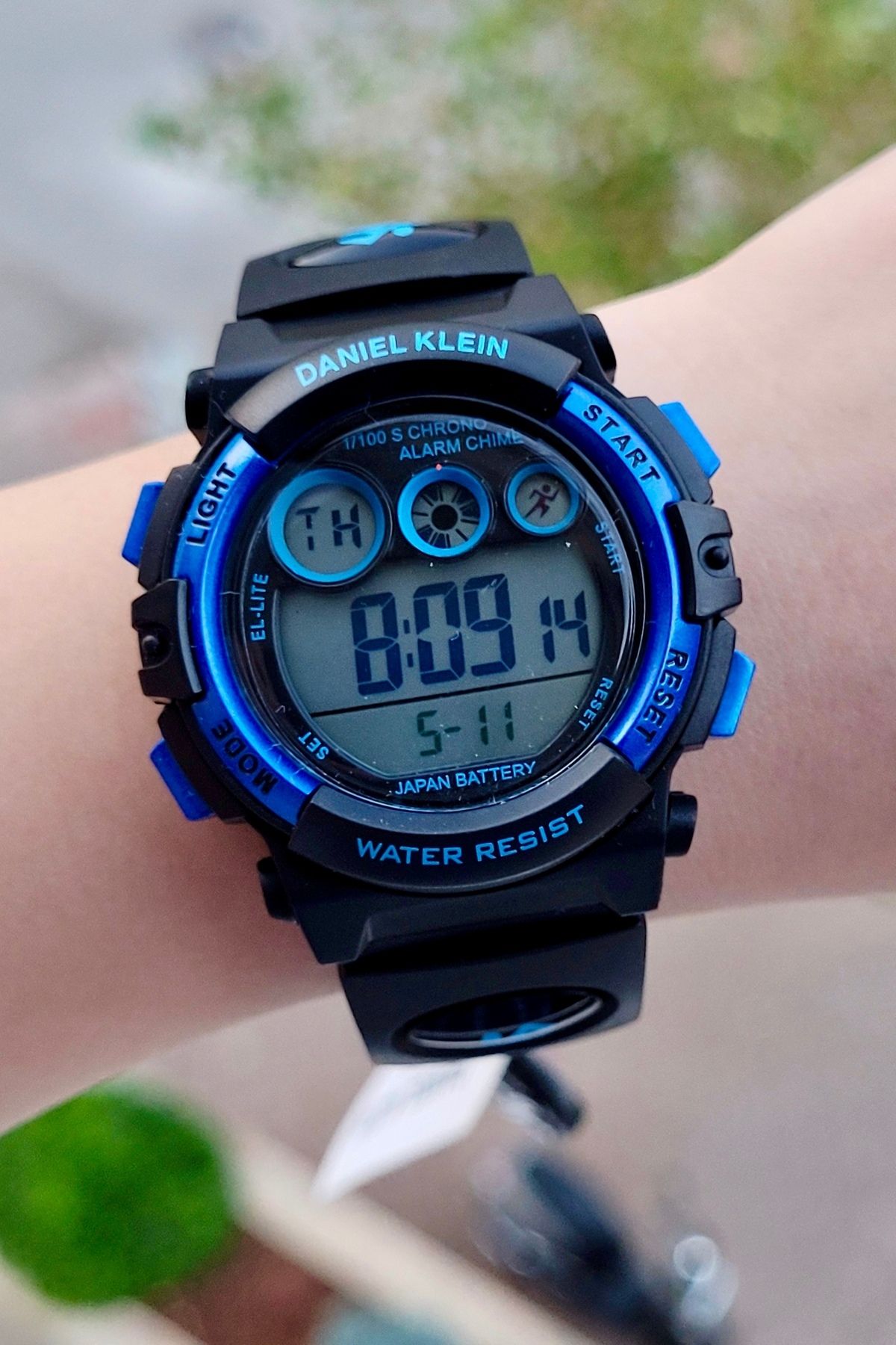 Daniel klein hotsell black watches