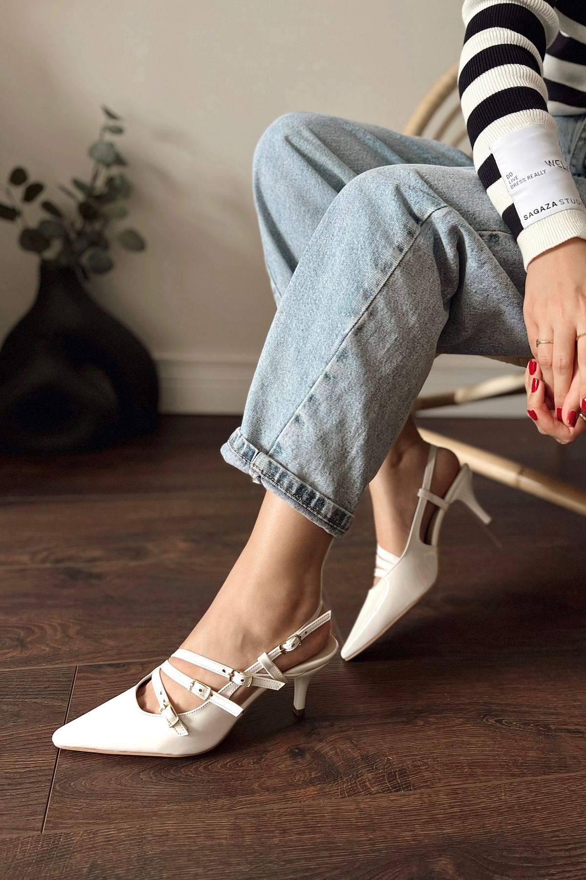 POLKA STORE-Obsession Triple Pointed Toe Three-Striped Buckle White Patent Leather Heeled Women's Shoes 4
