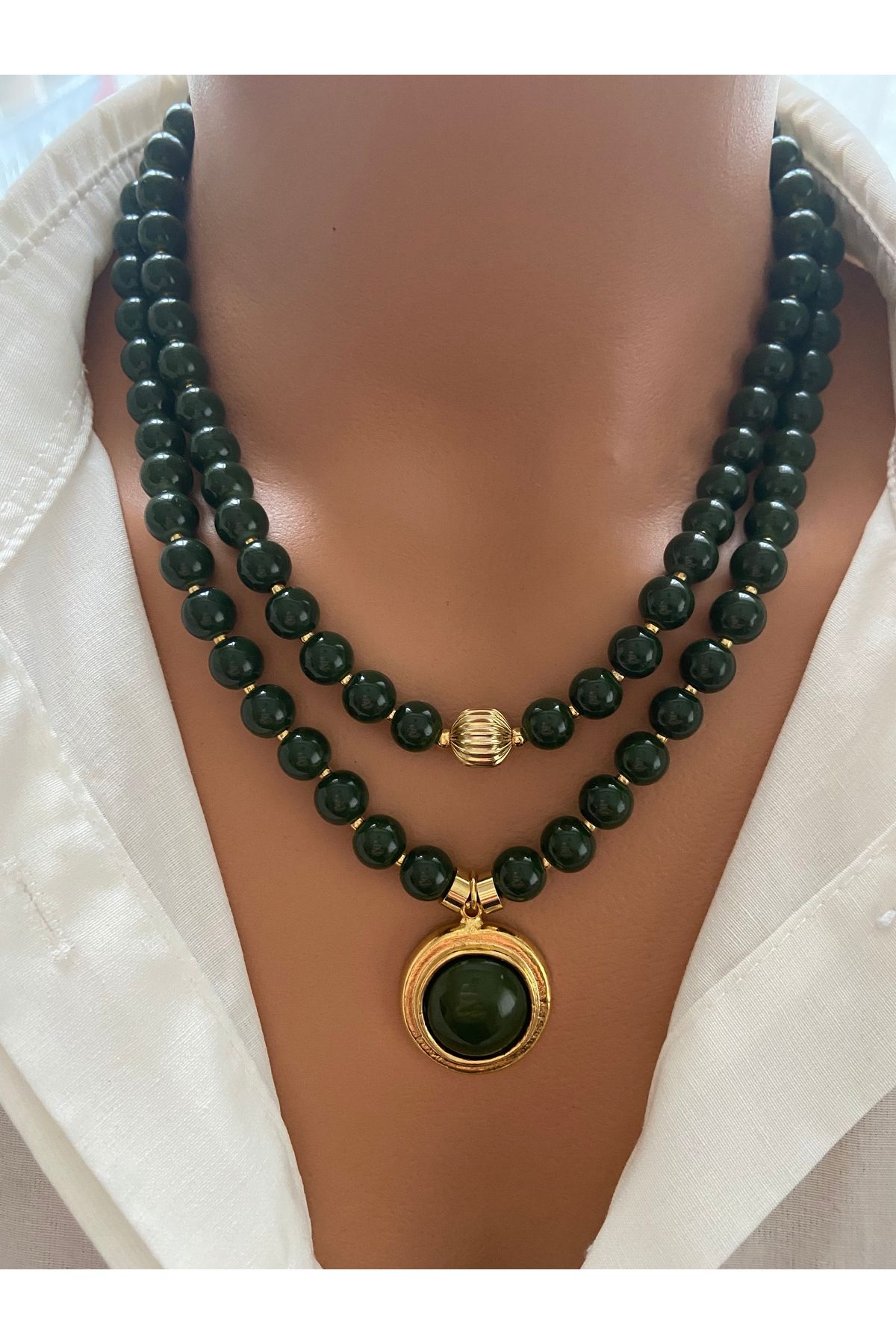 Green and outlet black necklace