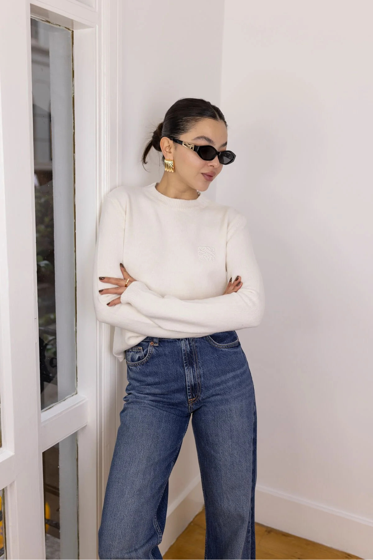 Laluvia Кремав трикотажен пуловер с кръгло деколте и бродиран трикотаж