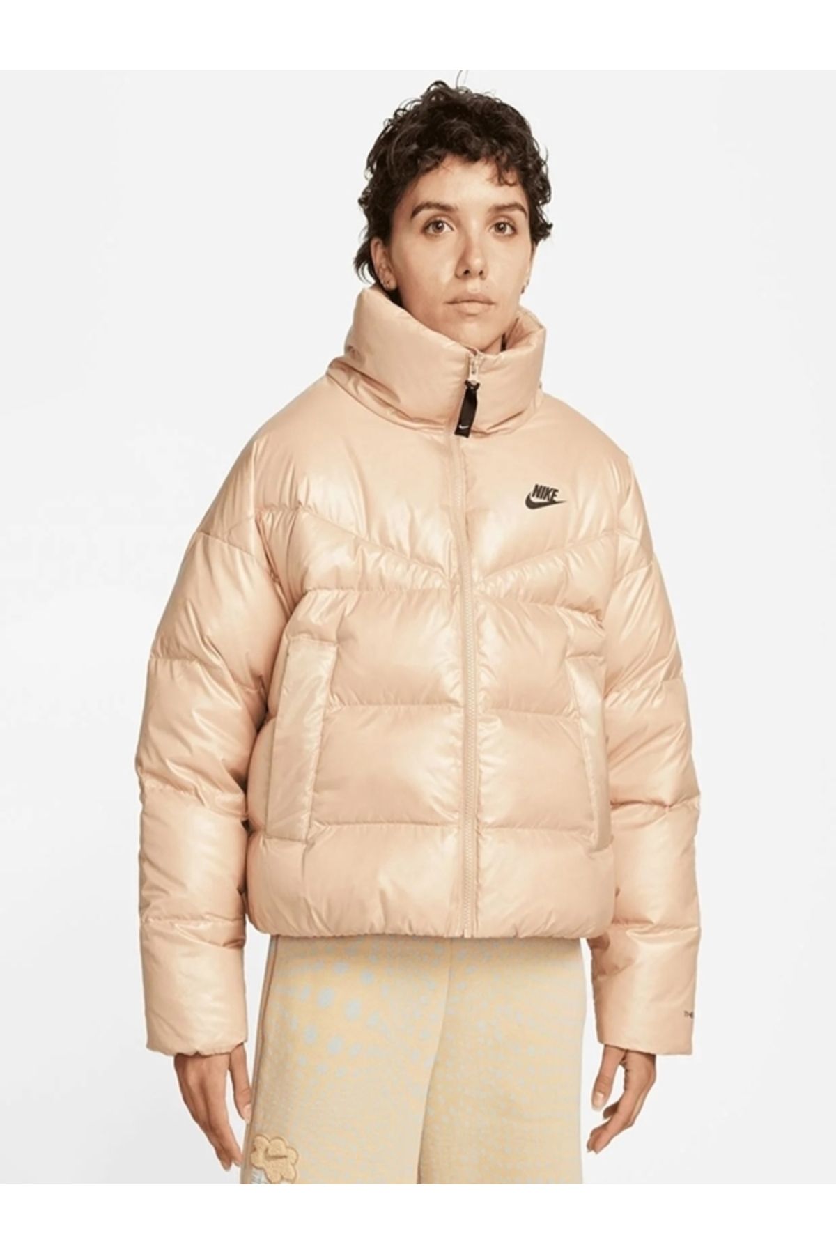 Nike Sports Winterjacket Beige Loose