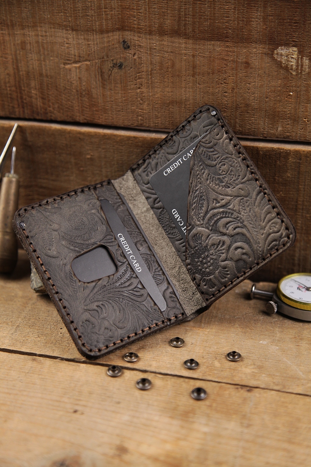 New Coast Leather 1900's Hakiki Deri El Yapımı Desenli Erkek Cüzdanı görsel 6