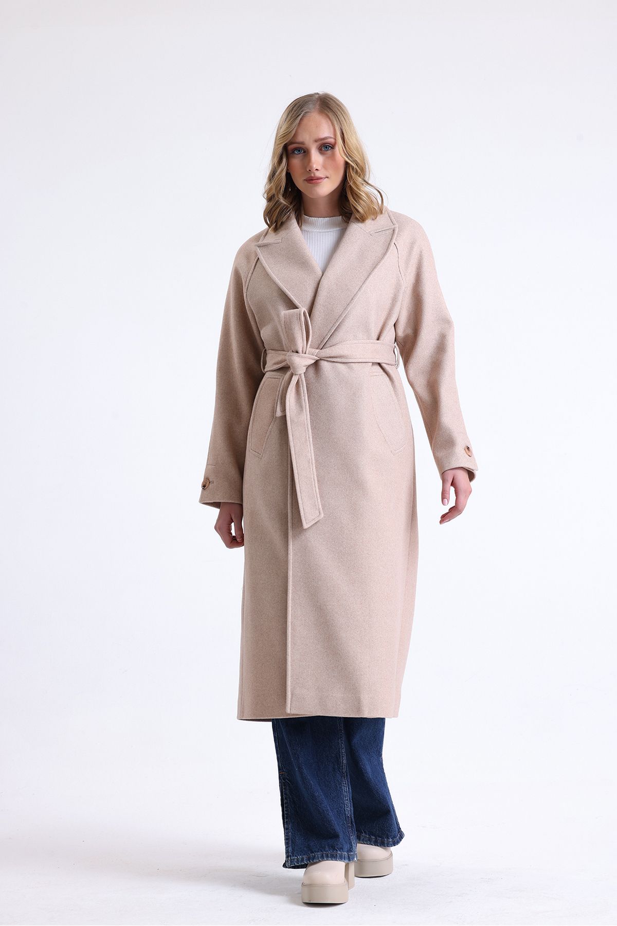 complete the look image