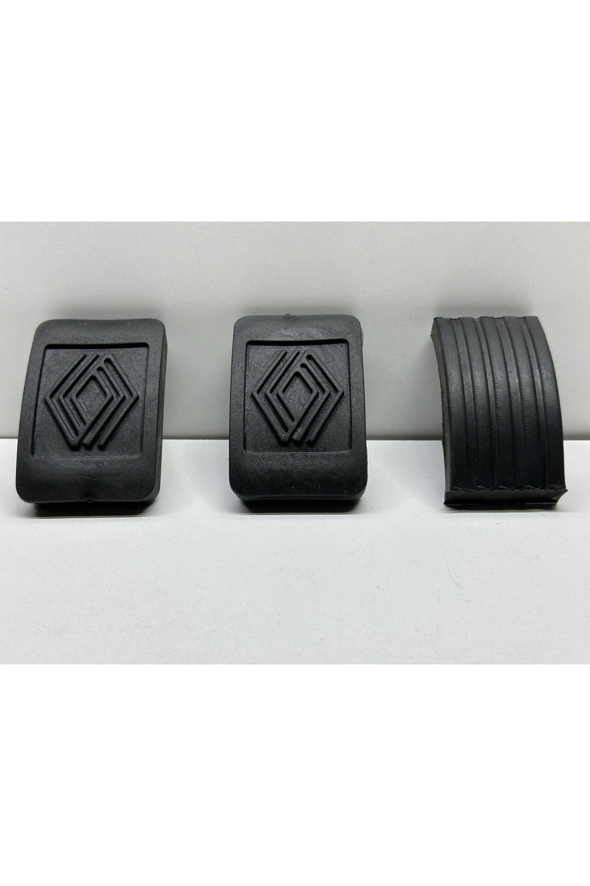 ERMAK RENAULT 12-R12-TOROS UYUMLU GAZ FREN DEBRİYAJ PEDAL LASTİĞİ