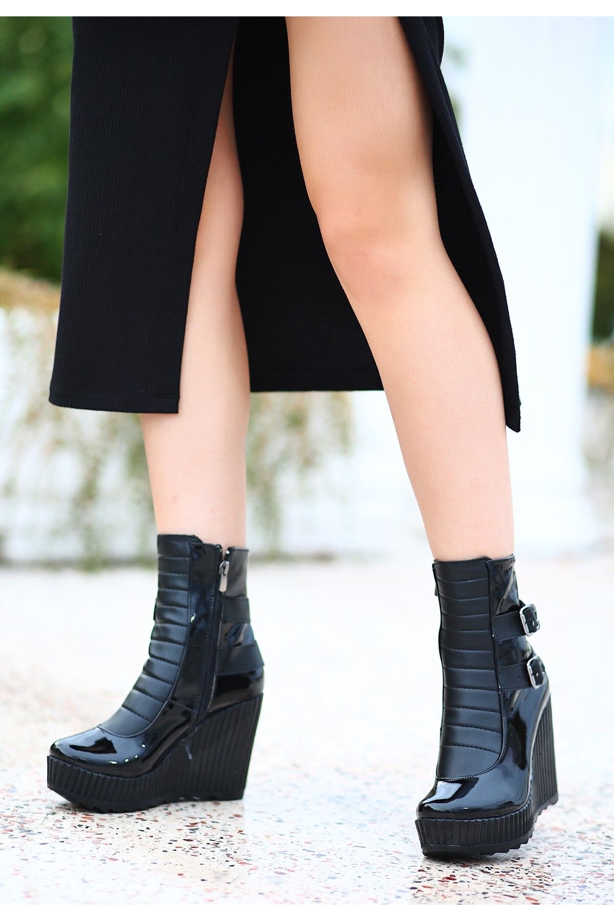 Black patent discount leather wedge heels