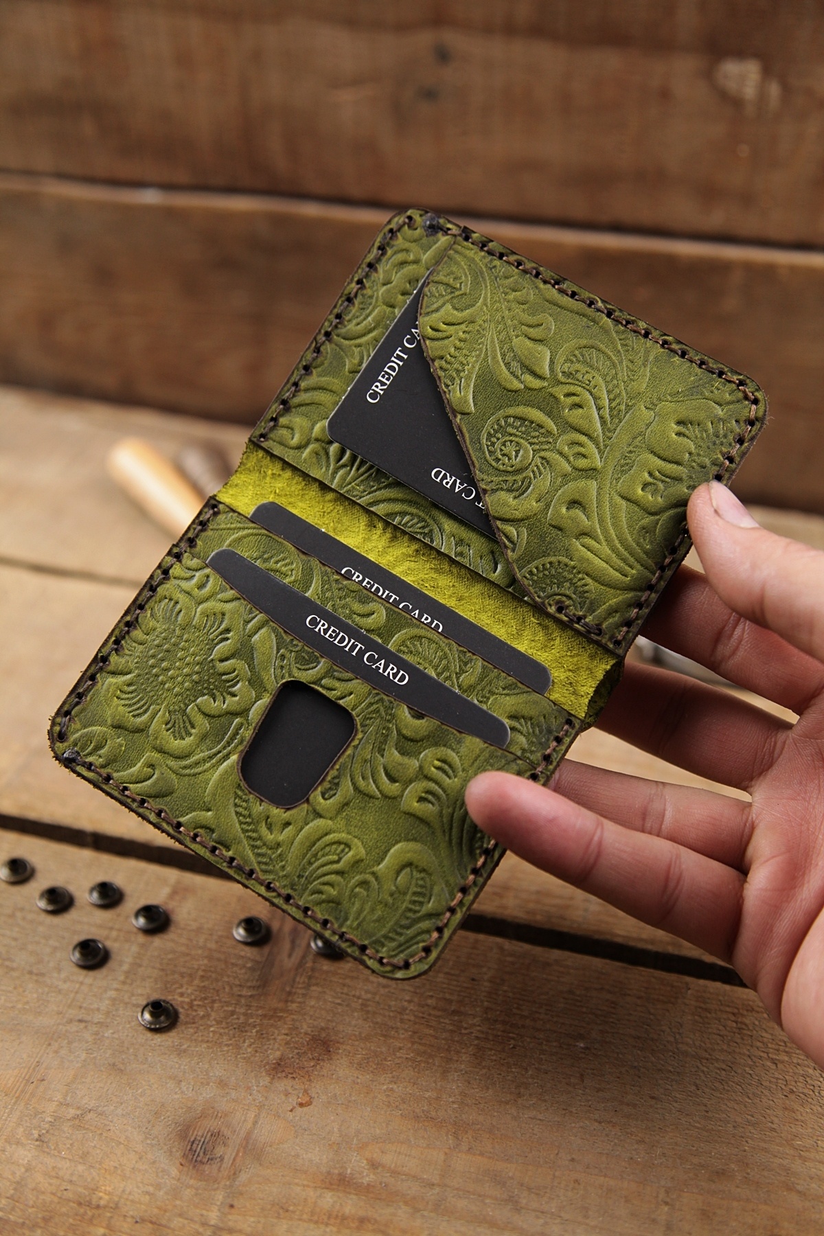 New Coast Leather 1900's Hakiki Deri El Yapımı Desenli Erkek Cüzdanı görsel 2