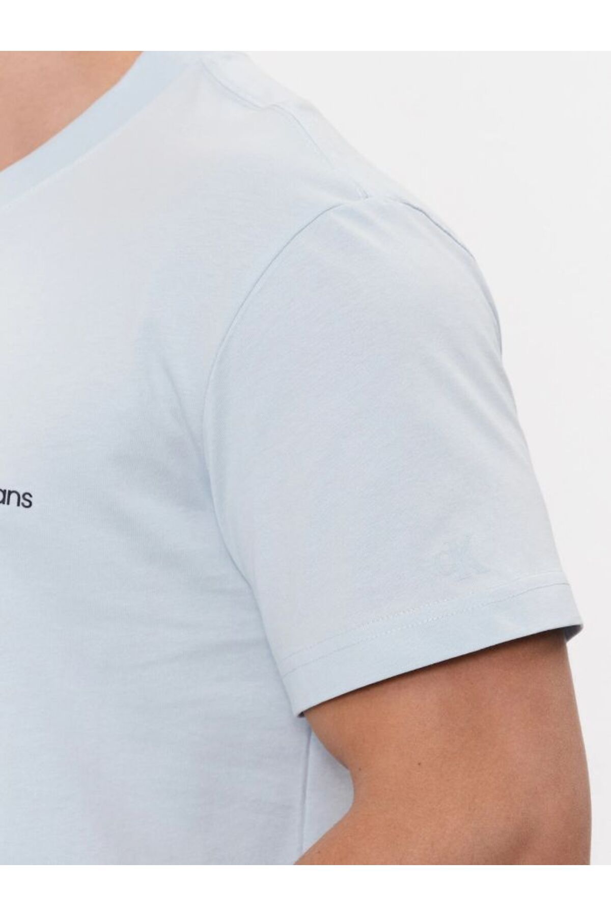 Calvin Klein Calvin Klein پیراهن تی شرت مردانه با گردن دوچرخه ای و طرح مربعات اسپری