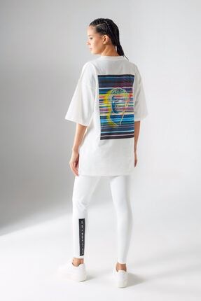 Artwork Sırt Baskılı Oversize T-shirt Kadın 3000124