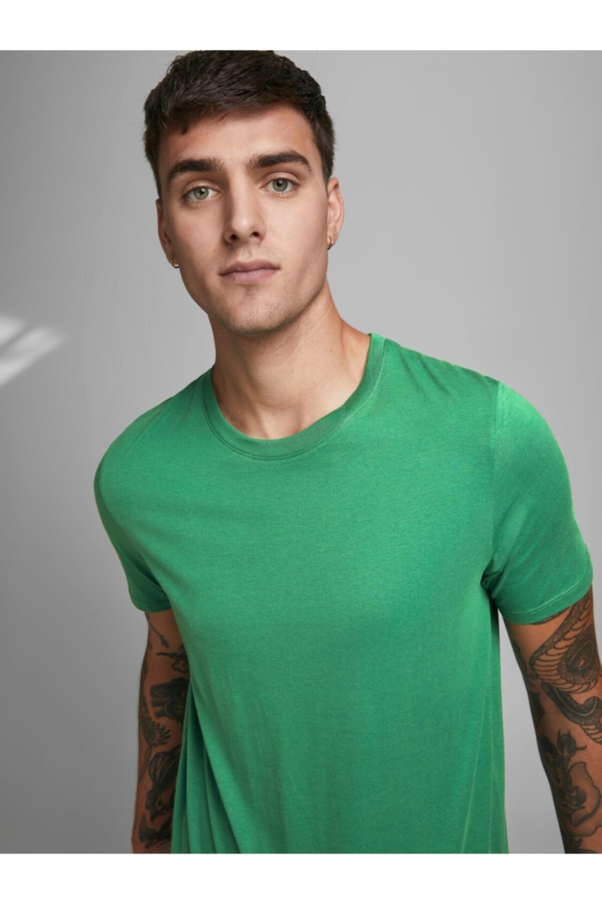 تی شرت سبز مردانه Jack & Jones یقه پایه Jack & Jones