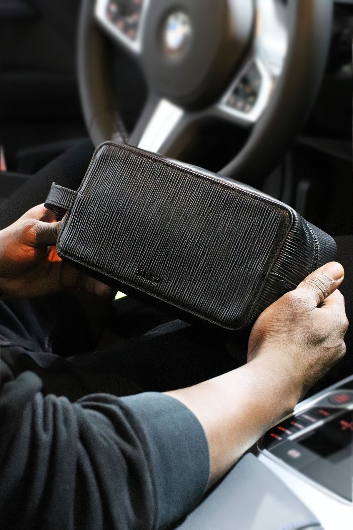 Crew Leather Siyah Yol Desen Deri El Çantası