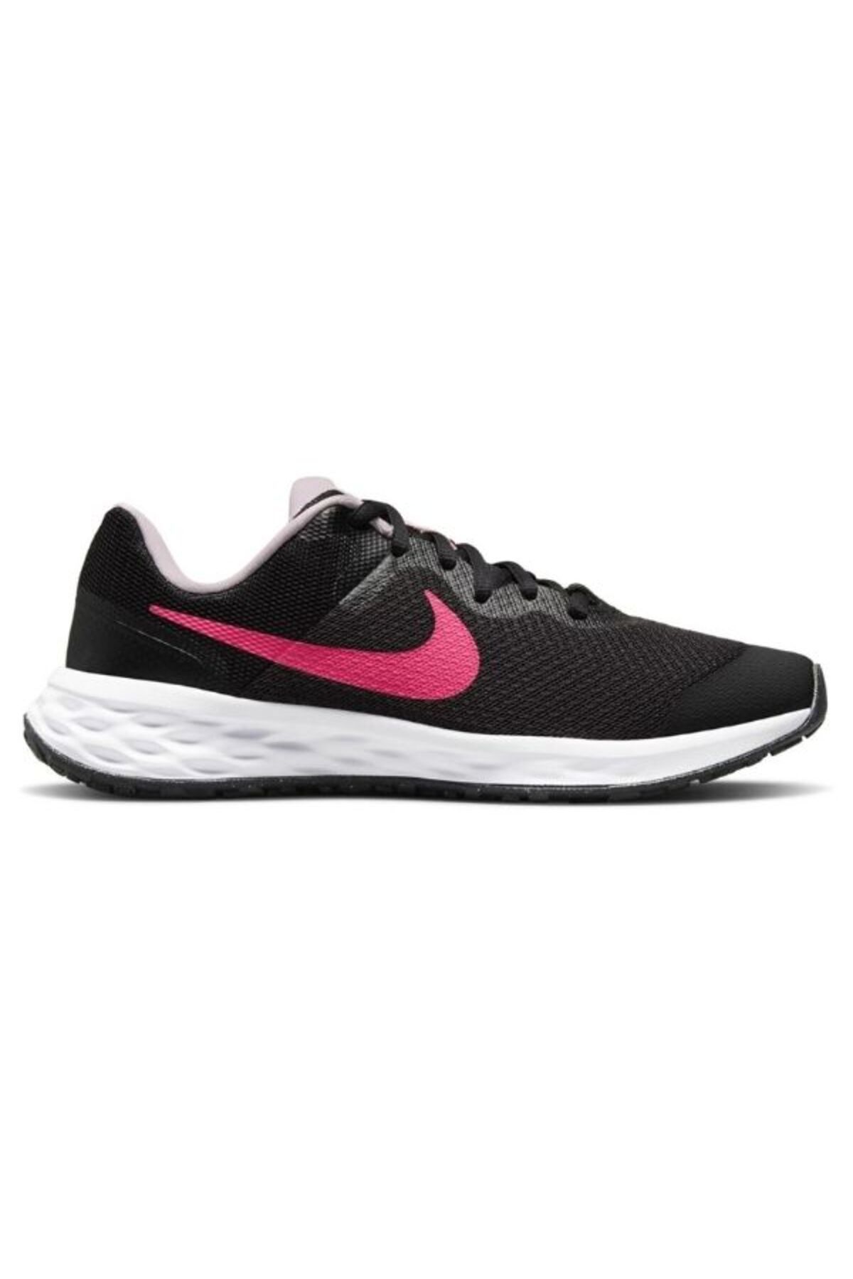 Nike flat training shoes online