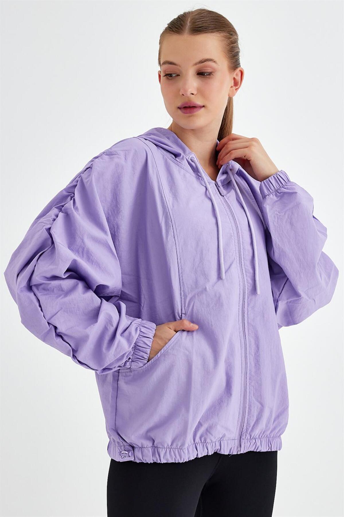 GRAB  Kadın Mor Fermuarlı ve Kapişonlu Crop Rüzgarlık Mont - Görsel 5