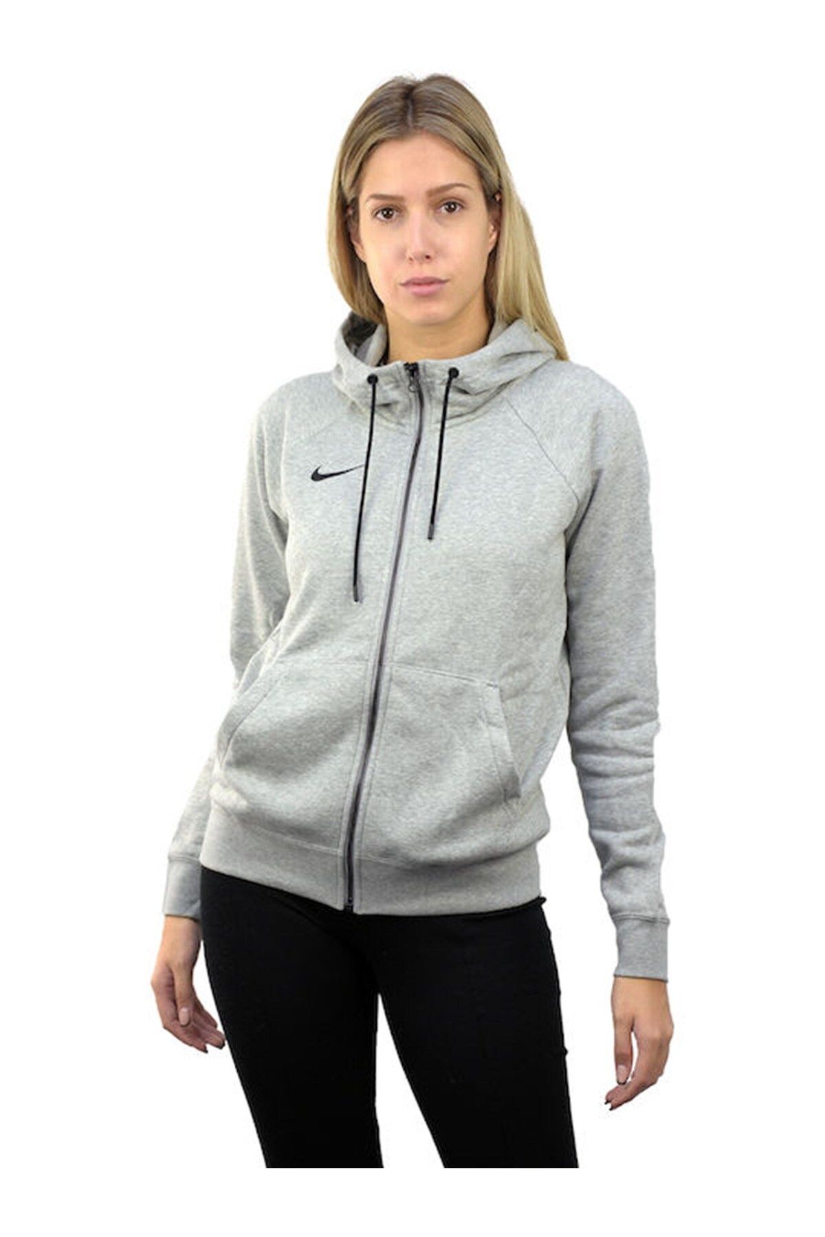Nike sweatshirt trendyol hotsell