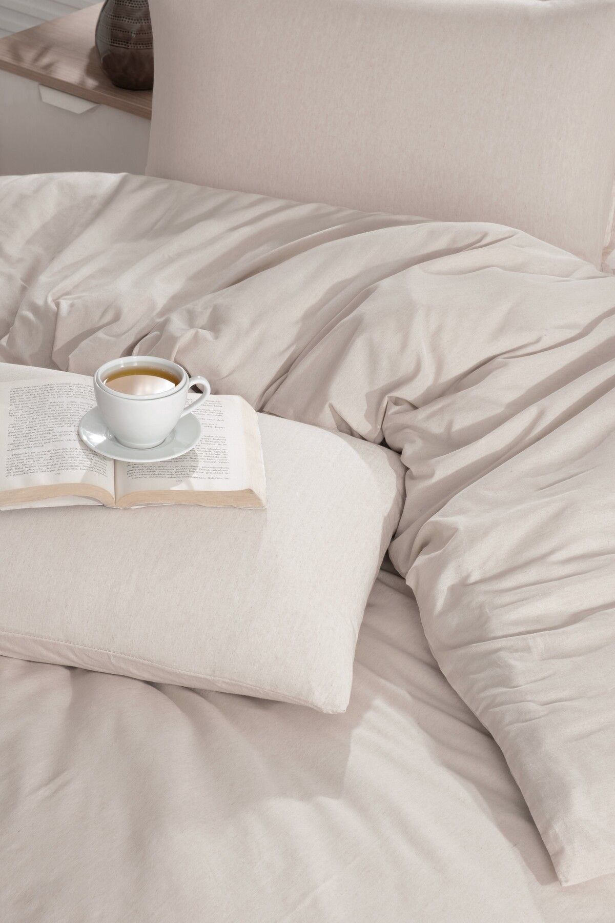 INTER Z Double Duvet Cover Set with Fitted Sheets and 2 Pillowcases