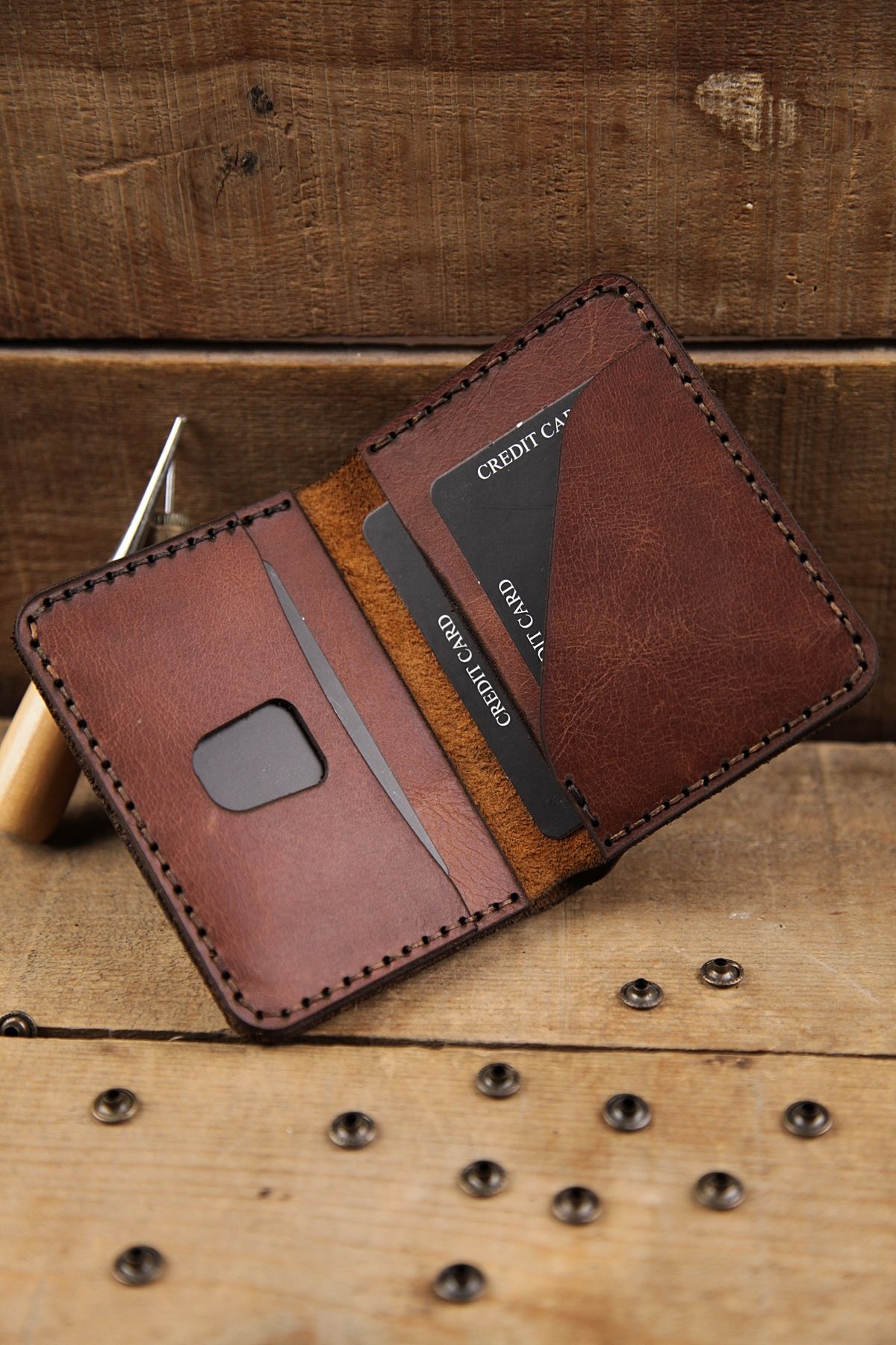 New Coast Leather 1900's-محفظة رجالية - جلد طبيعي، صناعة يدوية 2