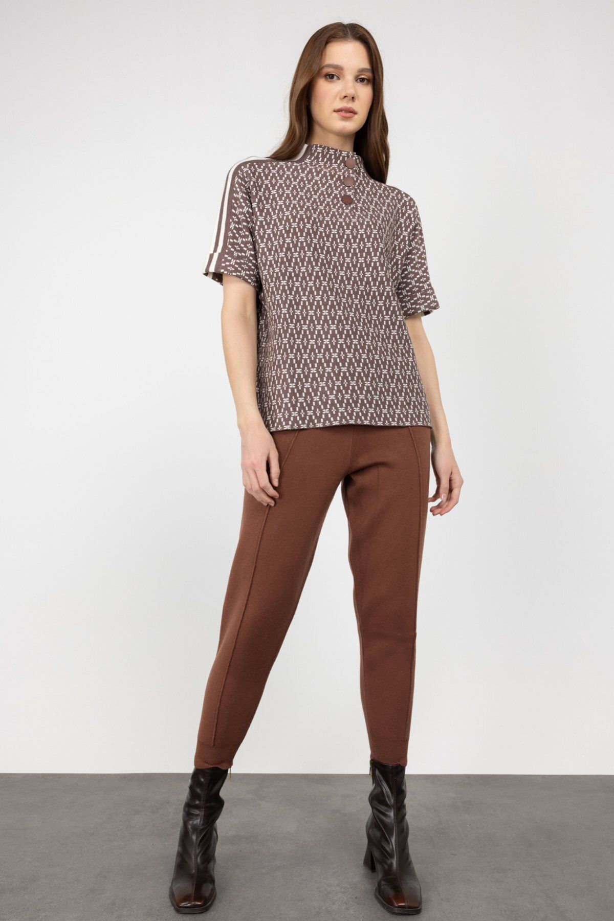 complete the look image