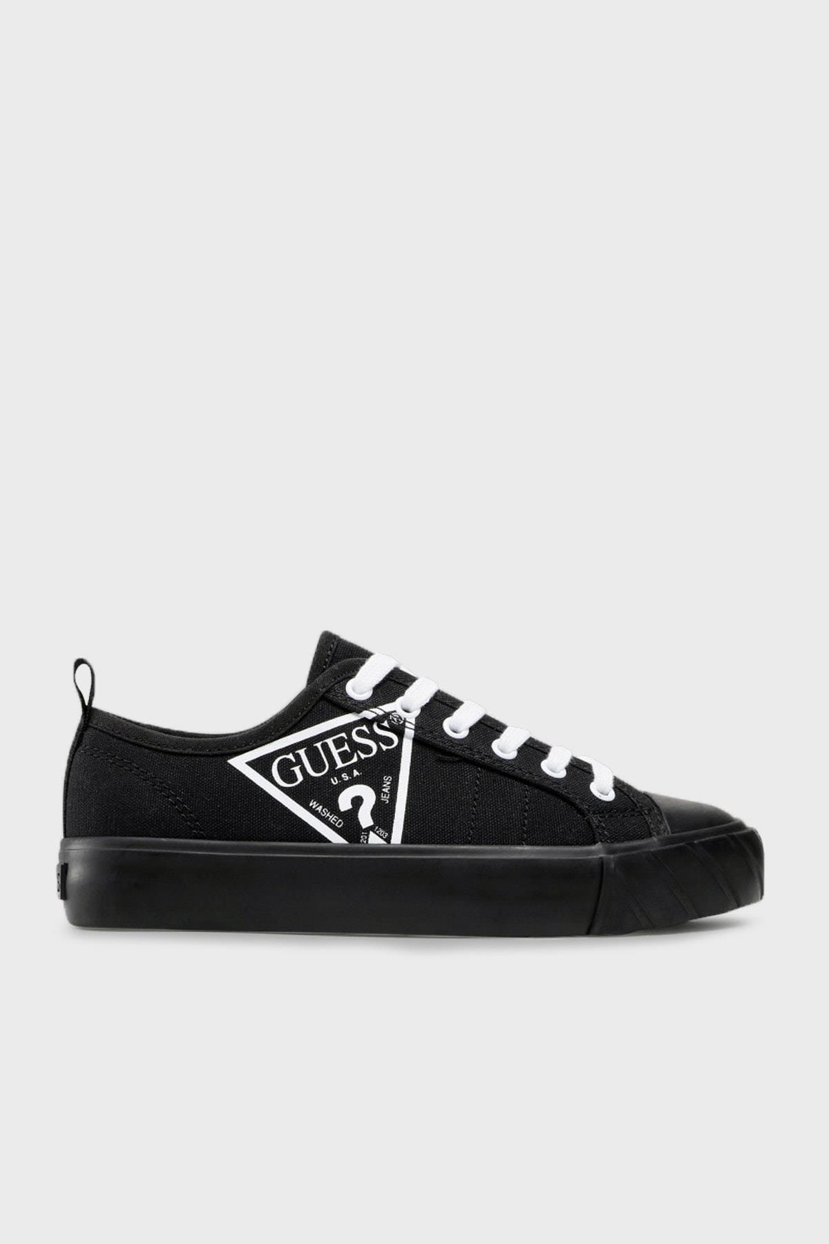 Guess shoes deals logo