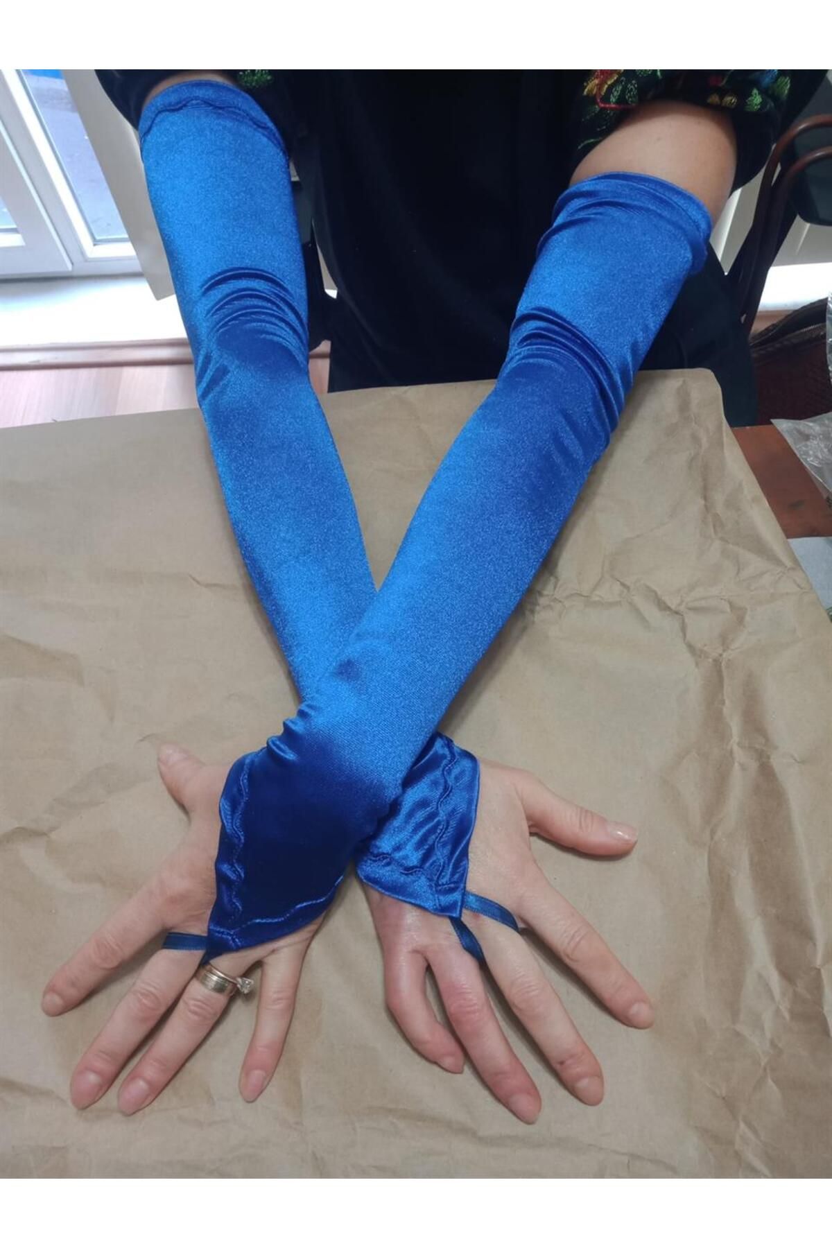 Gloves satin hotsell