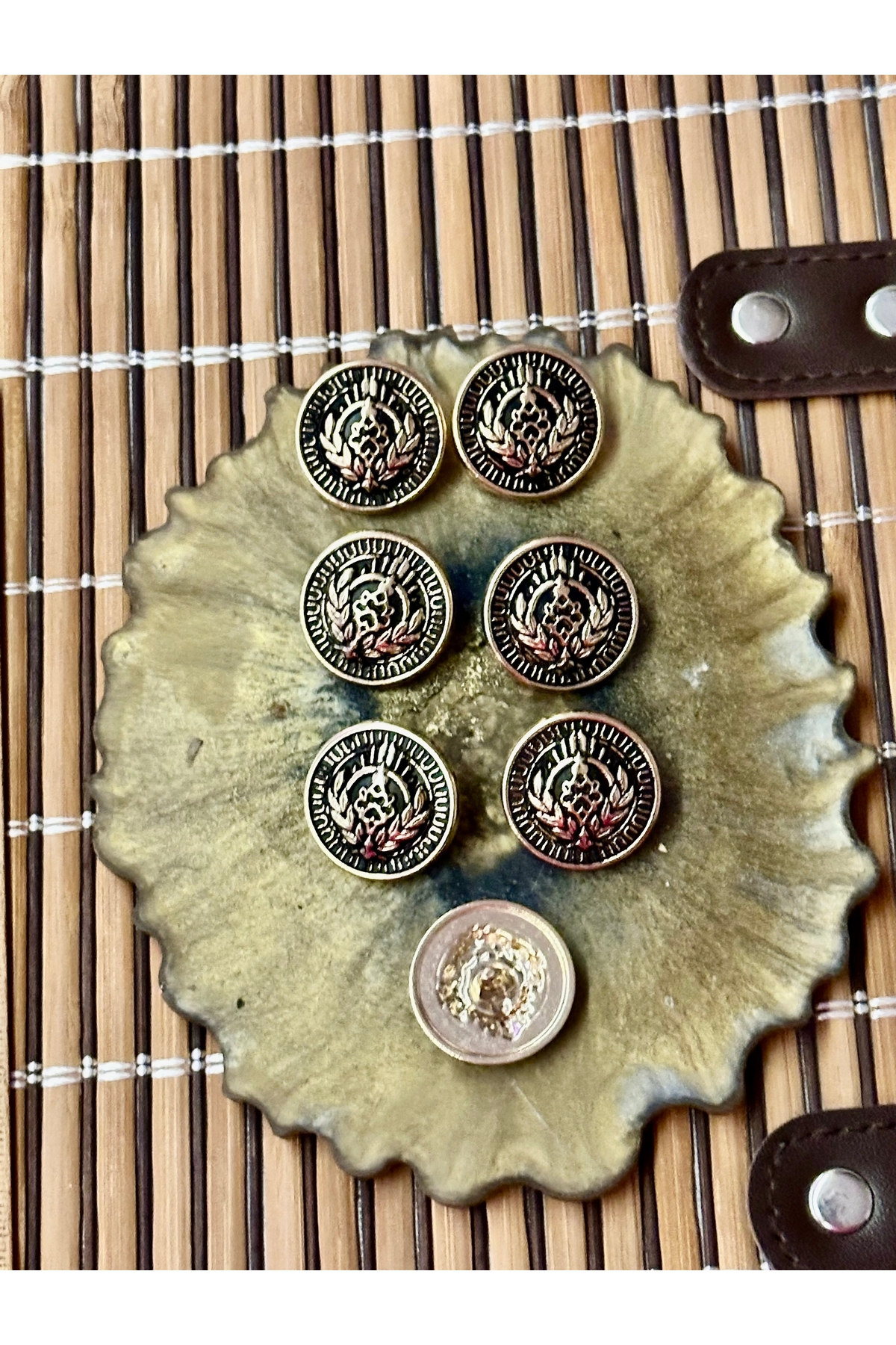 ODDA TASARIM ATÖLYESİ Tasarım kaban boy metal 7li düğme seti