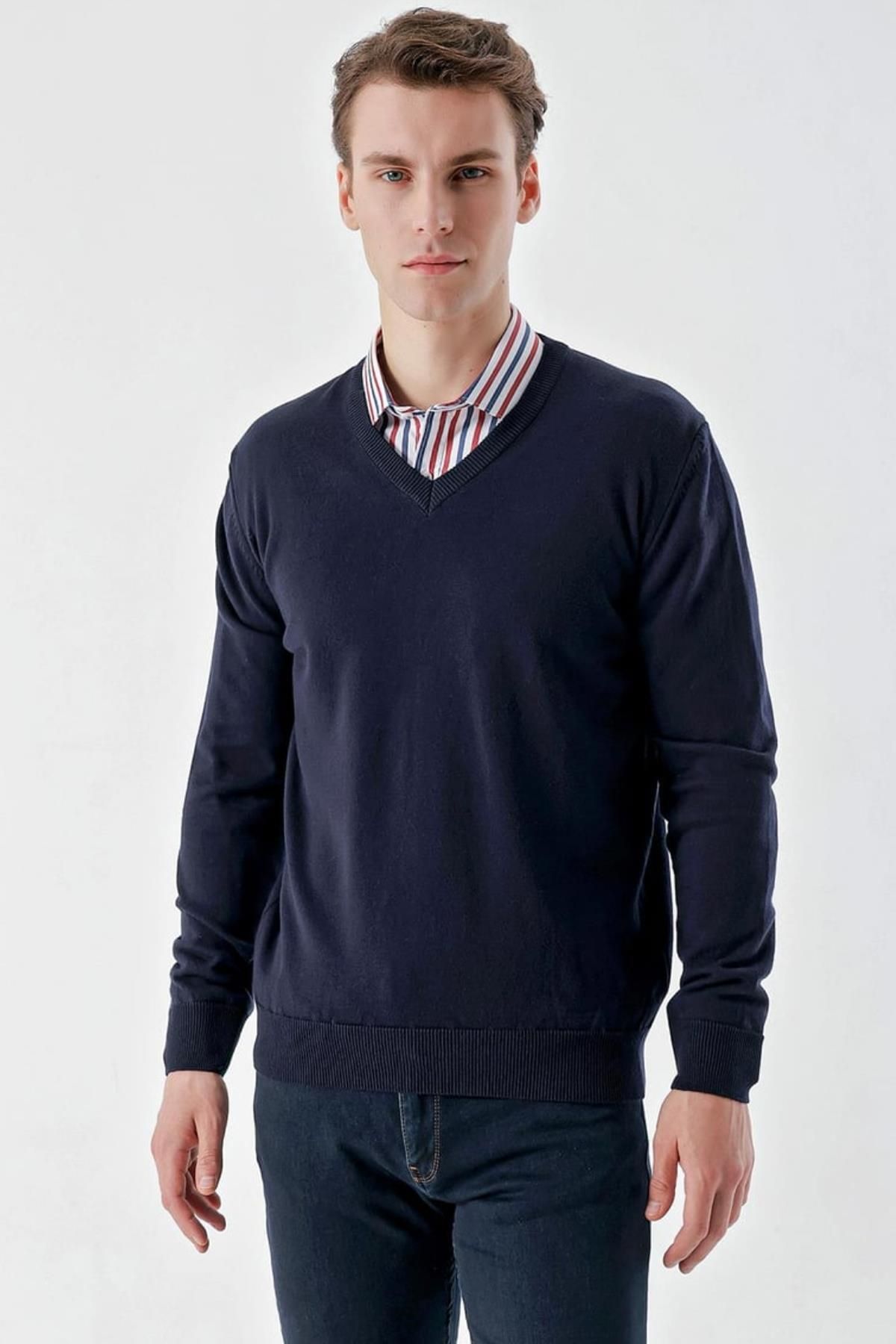 V neck slim hot sale fit jumper