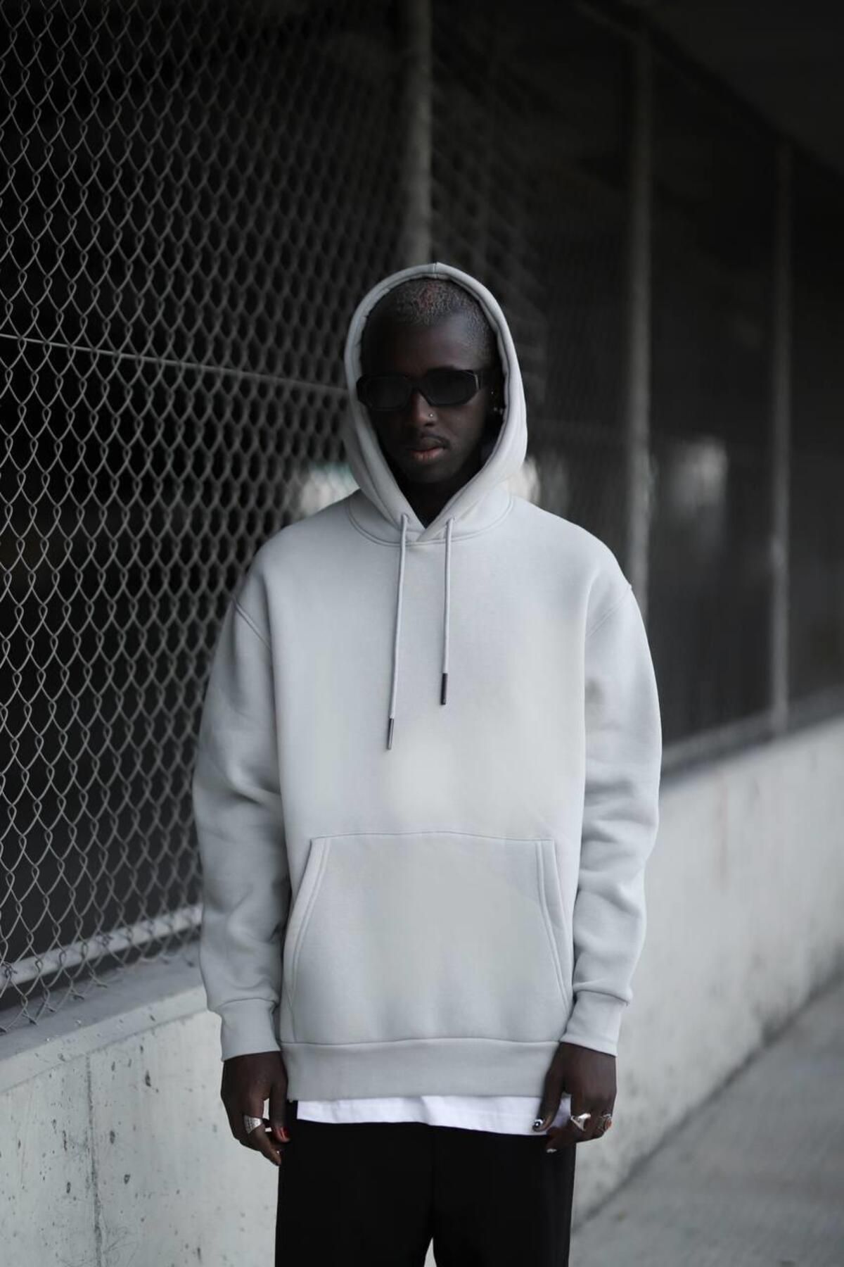 Kangaroo pocket sweatshirt without hood best sale