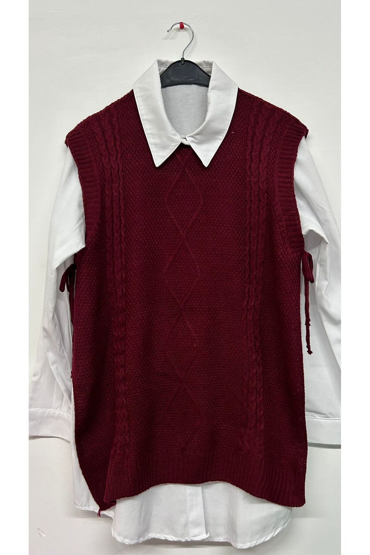 Burgundy sweater vest sales