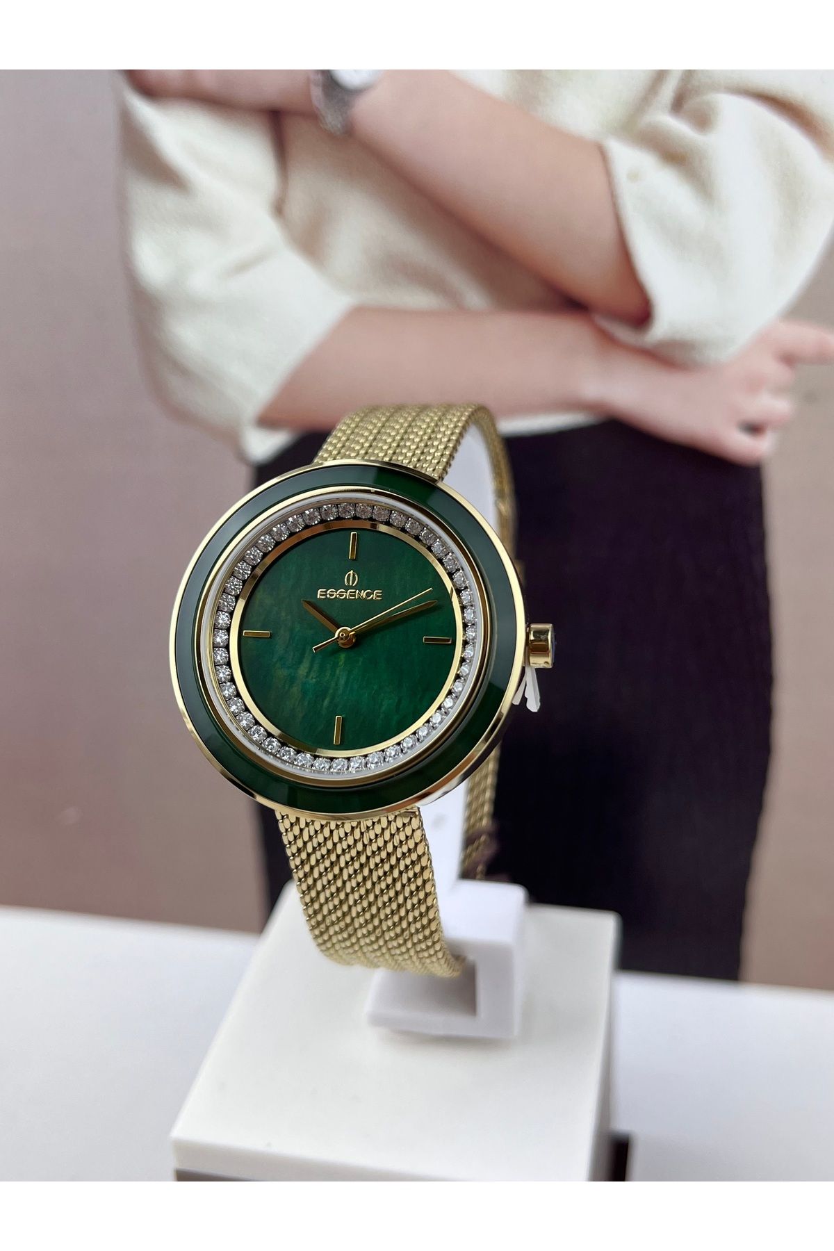 ساعت سبز زنانه ساعتهای حصیری کریستال Bezel 5 ATM ضد آب 2 سال ضمانت Essence