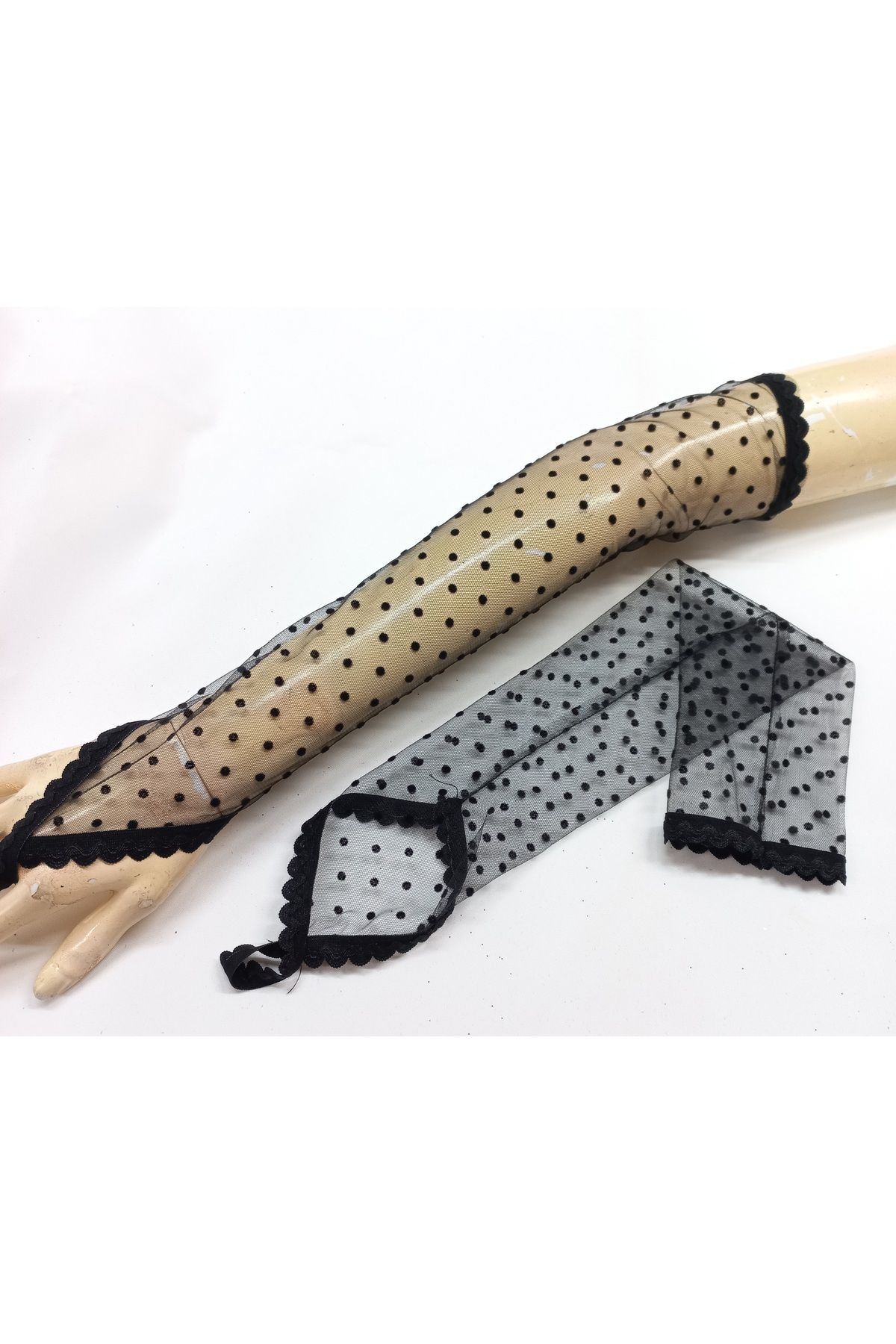 es moda shop-Alessi polka dot fingerless sleeves black 3