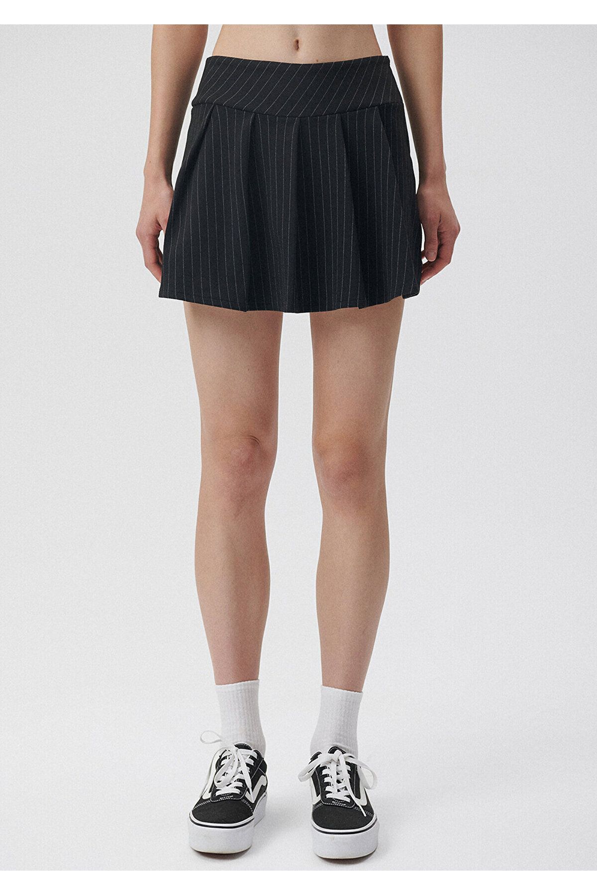Mavi-Pleated Black Short Skirt 1310340-900 2