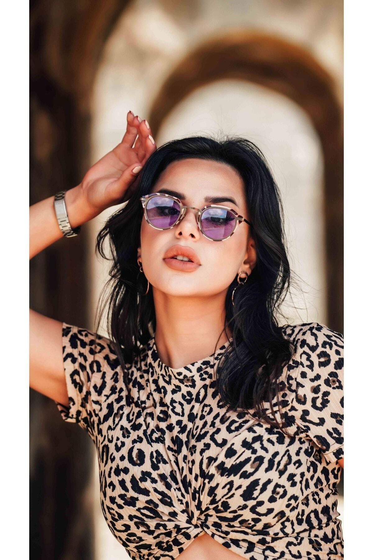 Women's Sunglasses Oval Spotted Frame Purple Glass