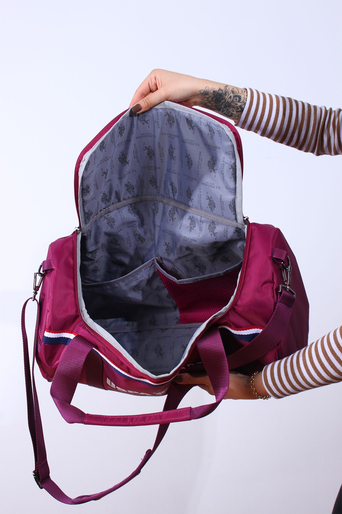 چمدان و ساک بنفش مردانه زنانه پایه. Polo Assn 23802 03 Travel ورزشی and Fitness Bag Husic U.S. Polo Assn.