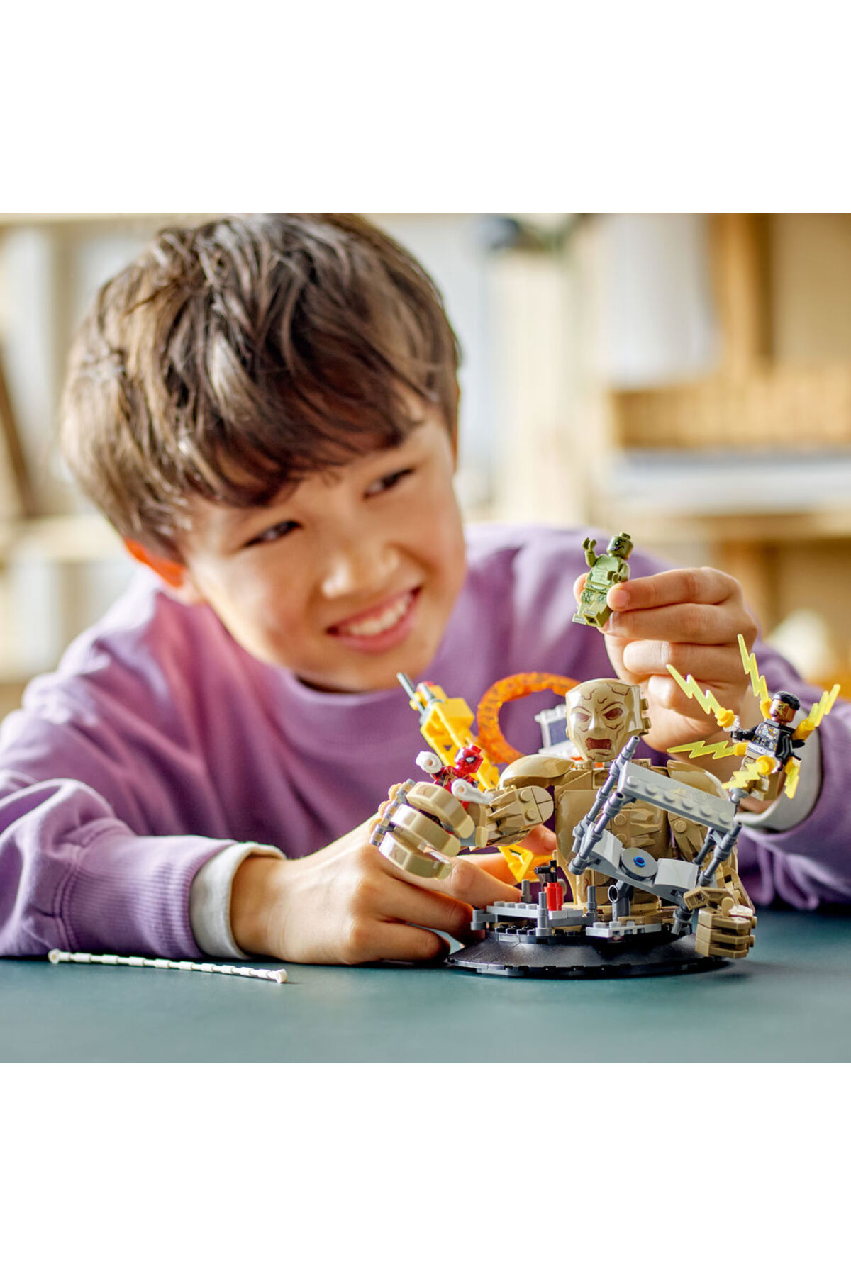 مرد عنکبوتی مارول در برابر مرد شنی: نبرد نهایی ۷۶۲۸۰