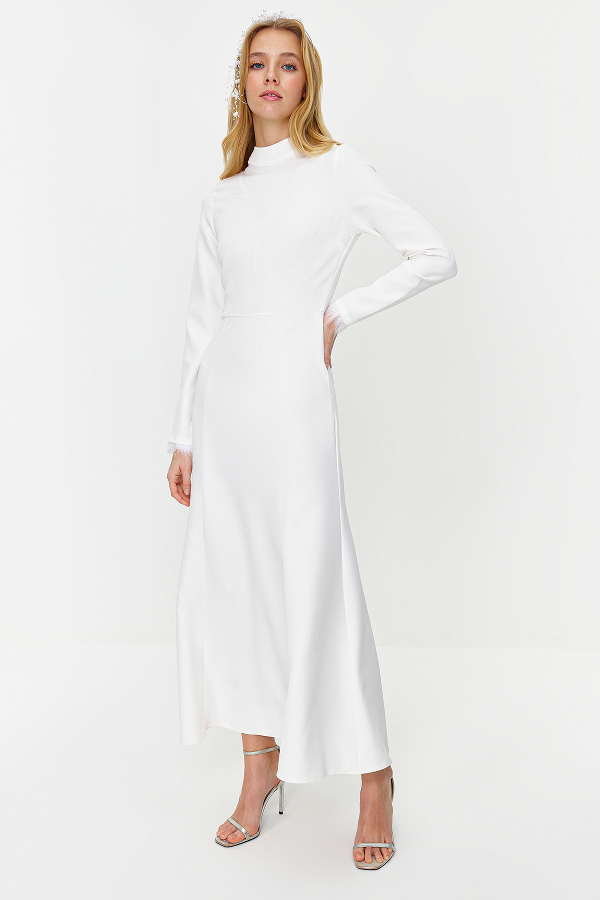 Trendyol Modest-Λευκό υφαντό βραδινό φόρεμα γάμου και ειδικών περιστάσεων - TCTSS24DB00044 6