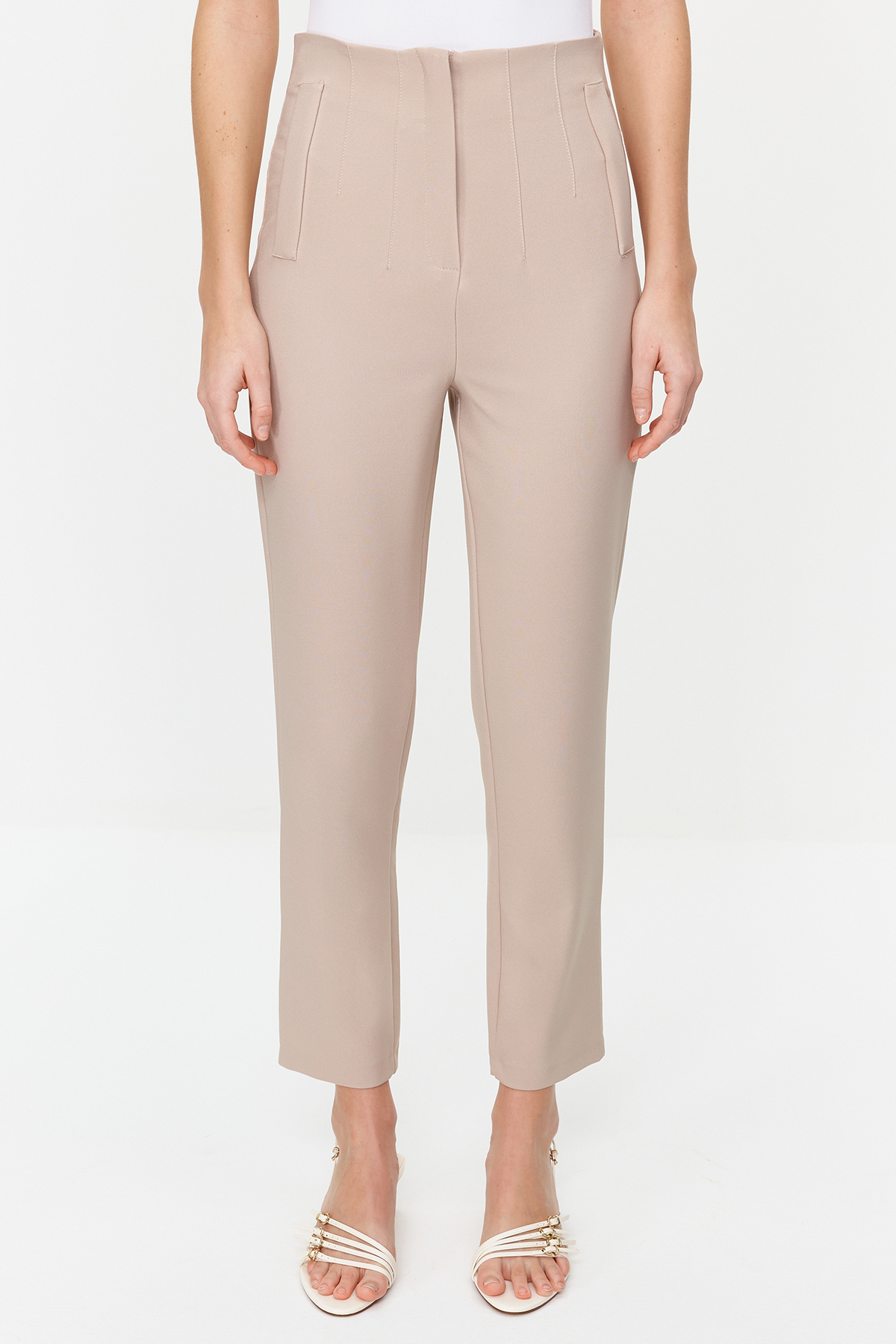 Trendyol Collection Spodnie cygaretki z norek z wysokim stanem i długością do kostki - detal zaciskowy, tkanina tkana Twoss20Pl0515